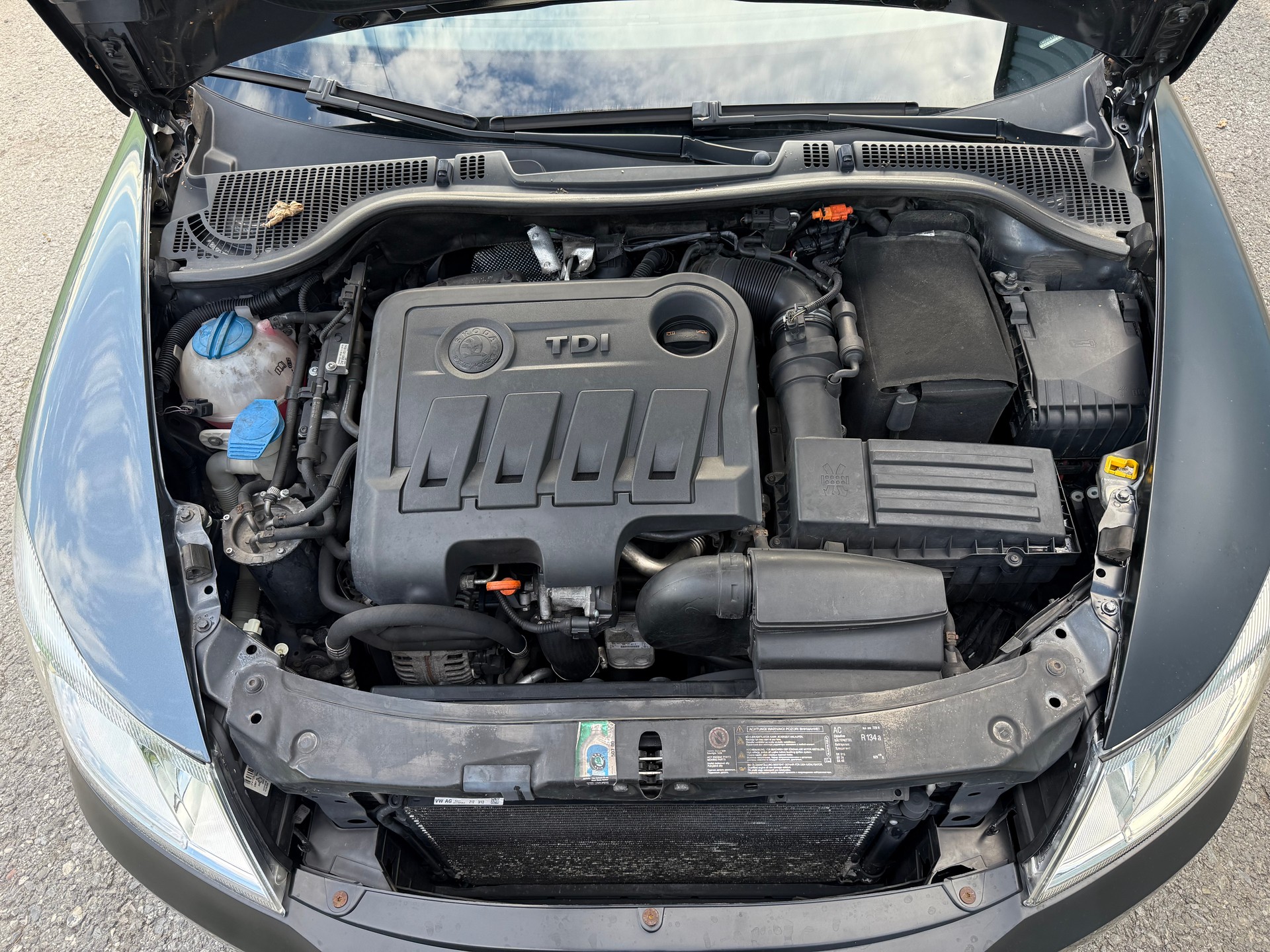 SKODA Octavia Combi 2.0 TDI Ambiente DSG-image-27