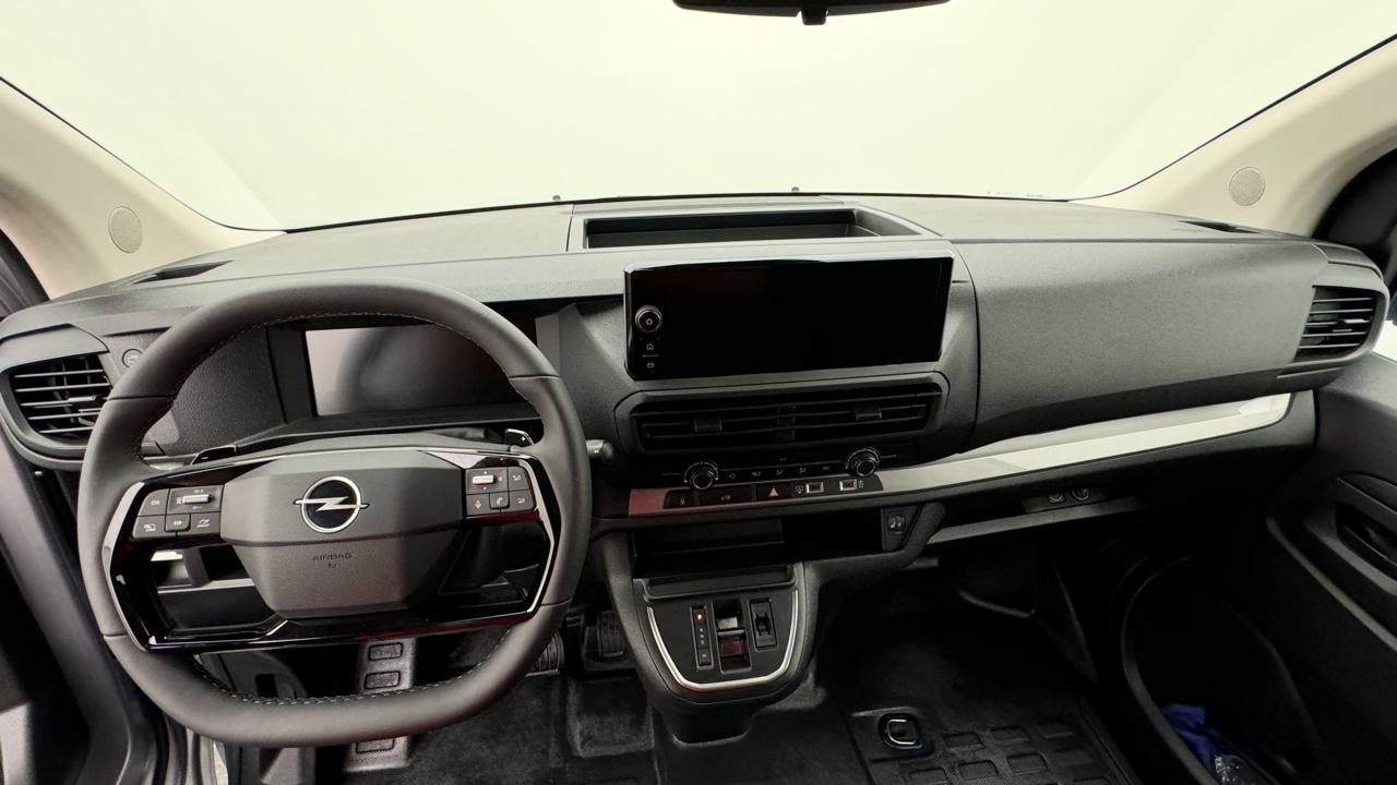 OPEL Vivaro Cargo 2.0 D s/s M Aut.-image-5