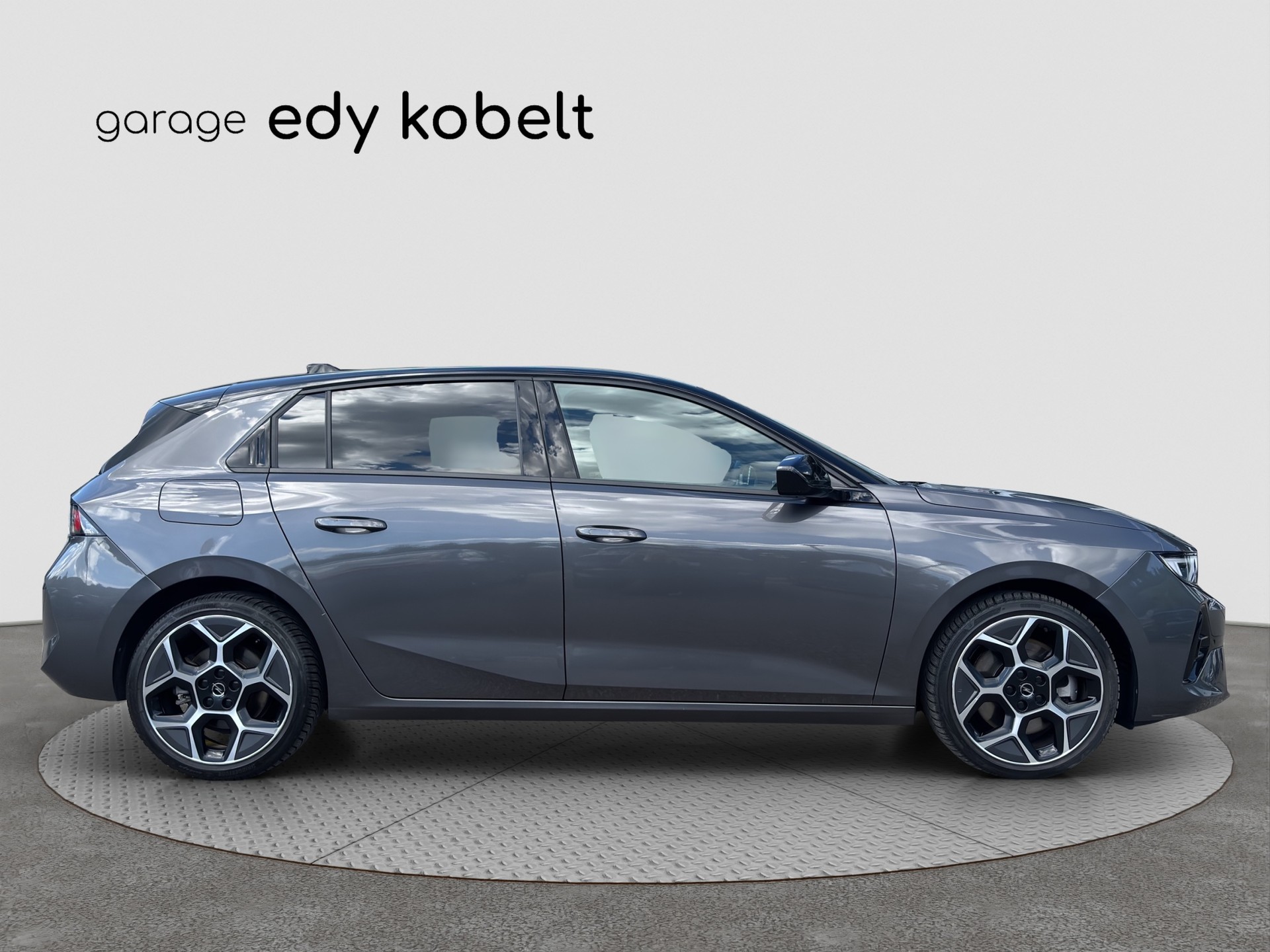 OPEL Astra 1.6 PHEV Turbo Swiss Plus A-image-19