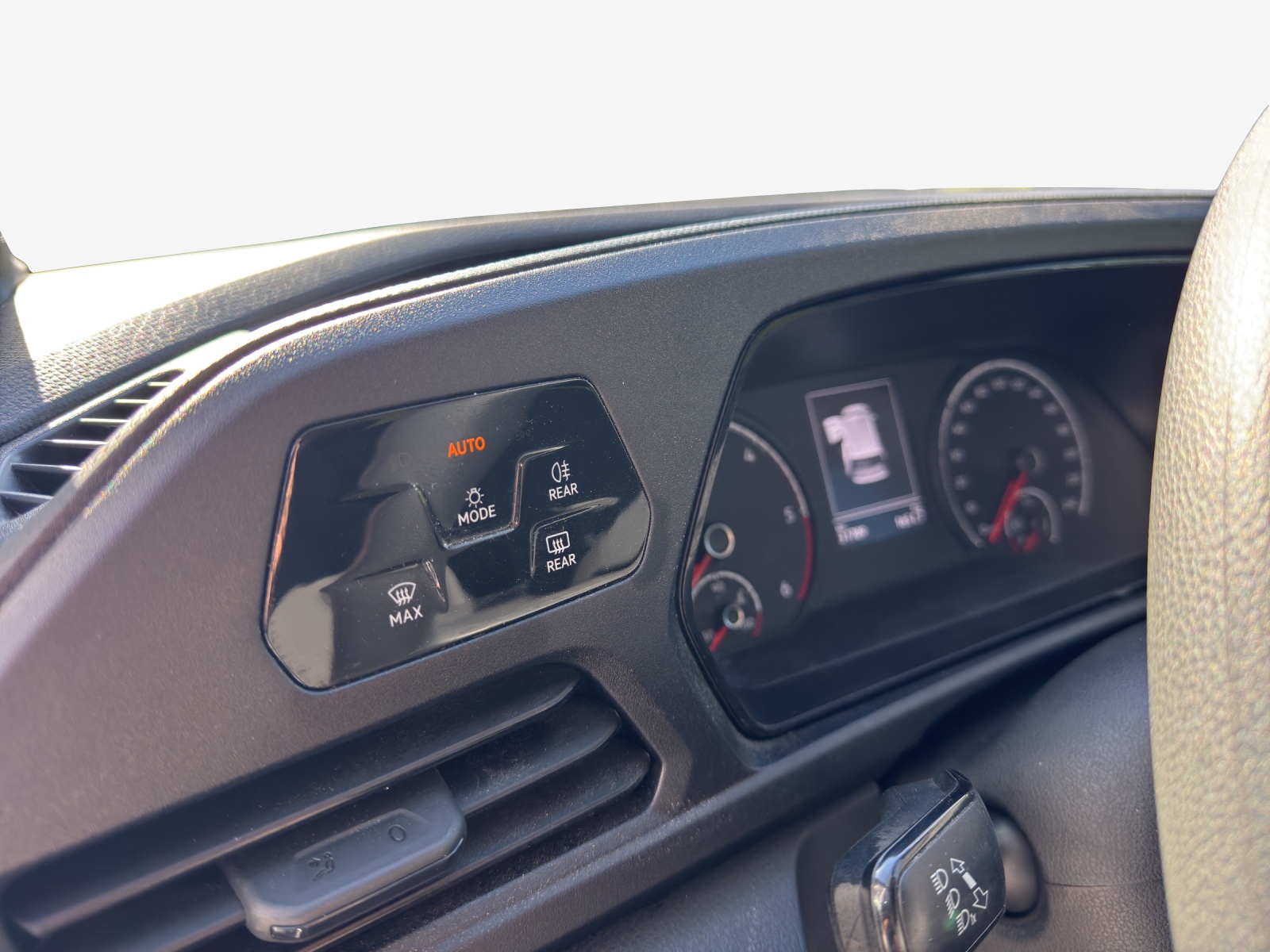 VW Caddy 2.0 TDI-image-15