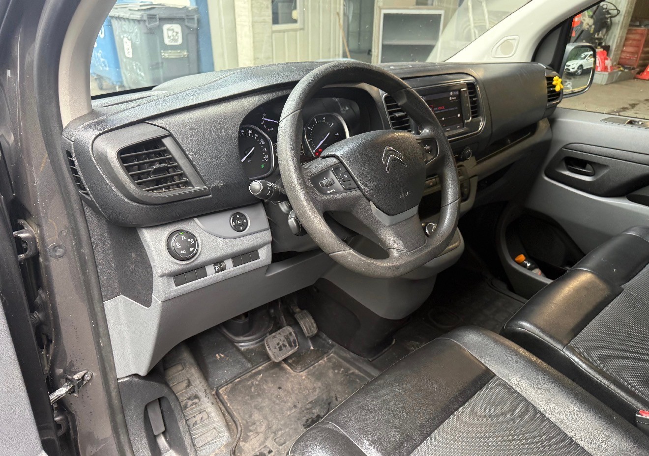 CITROEN Jumpy 2.0 BlueHDi 180 S&S XL Attraction EAT6-image-9