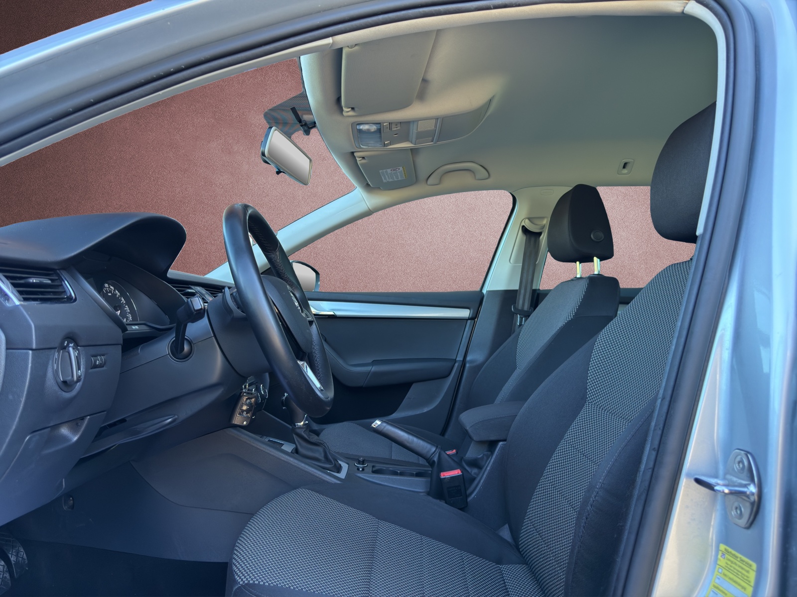 SKODA Octavia Combi 1.4 TSI Ambition DSG-image-7