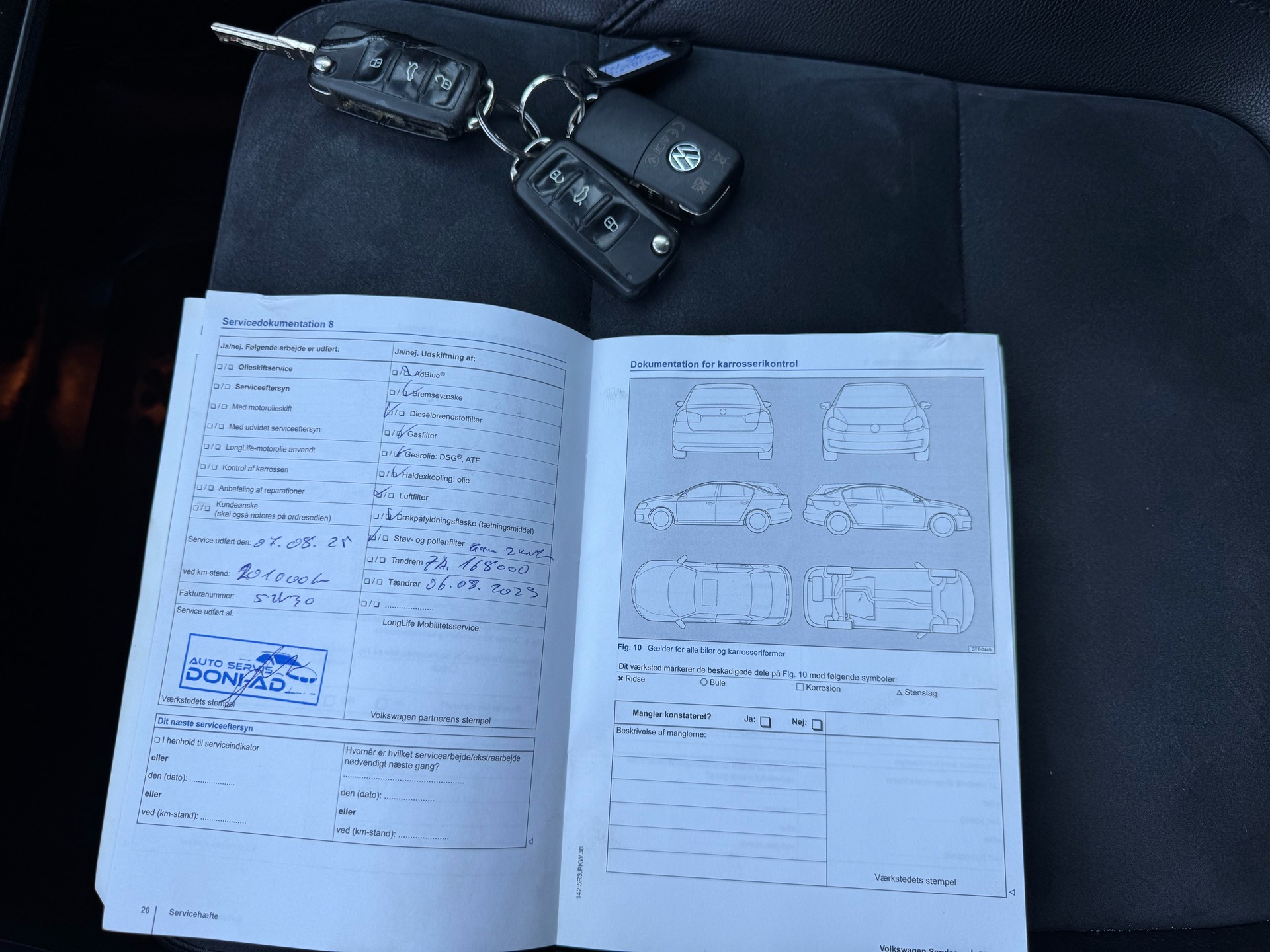 VW Sharan 2.0 TDI BlueMotion Technology Highline DSG-image-27