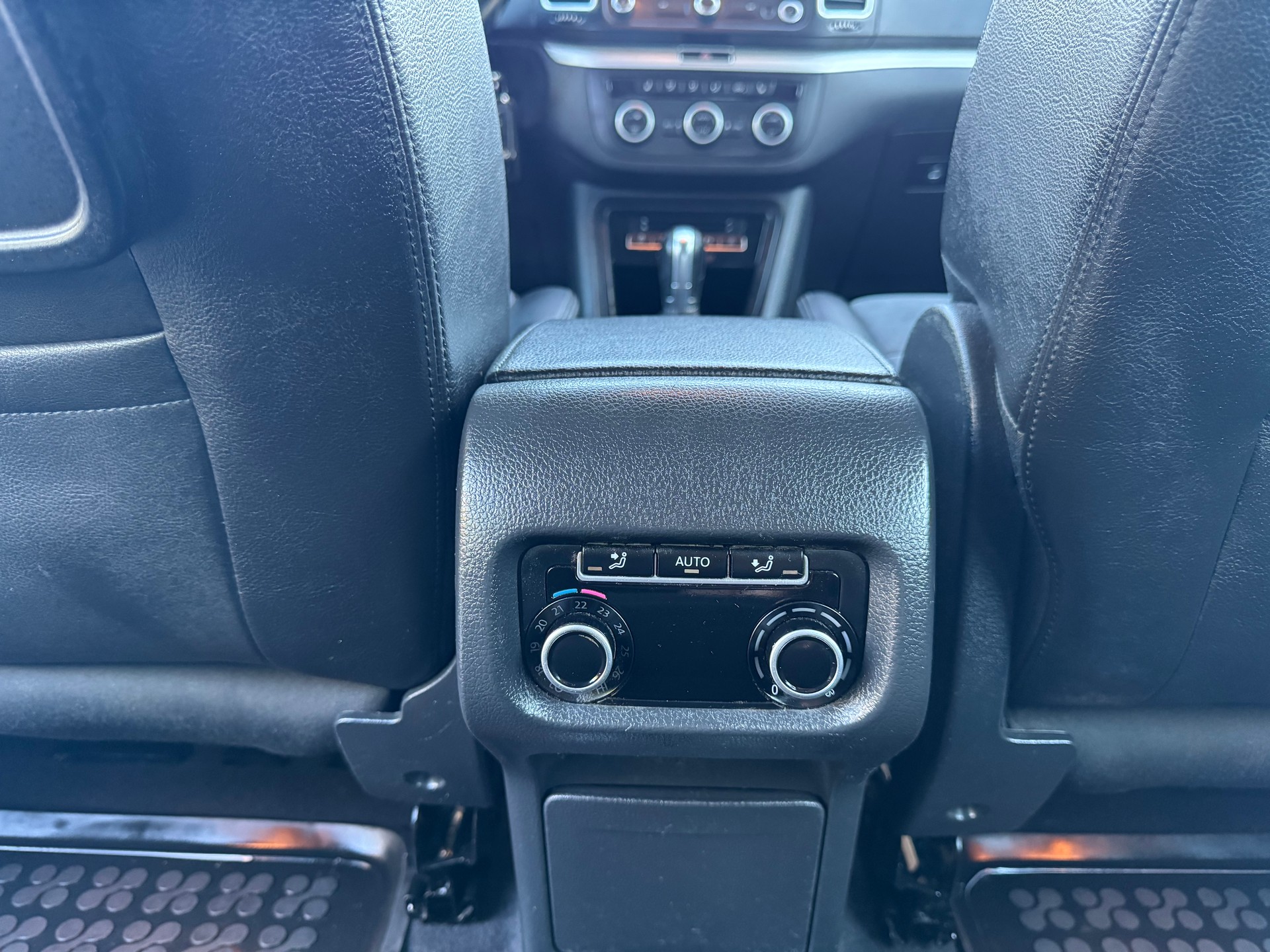 VW Sharan 2.0 TDI BlueMotion Technology Highline DSG-image-17
