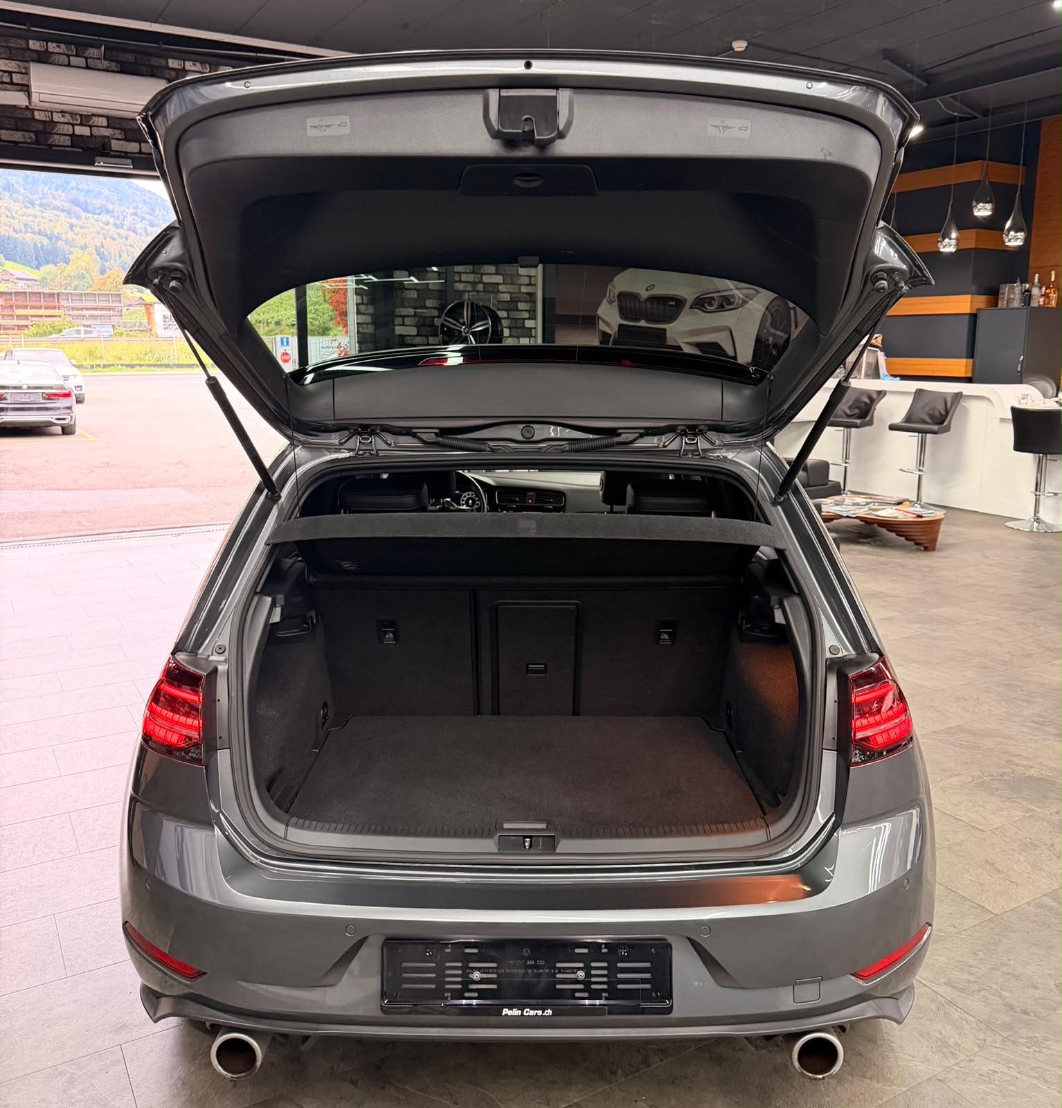 VW Golf 2.0 TSI GTI Limited Grey&Black Performance DSG 2Jahre Garantie Inklusive-image-6