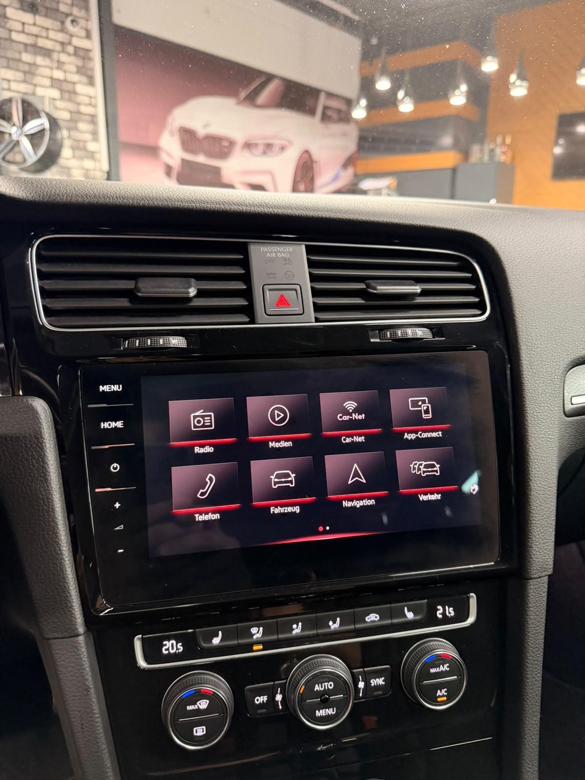 VW Golf 2.0 TSI GTI Limited Grey&Black Performance DSG 2Jahre Garantie Inklusive-image-18