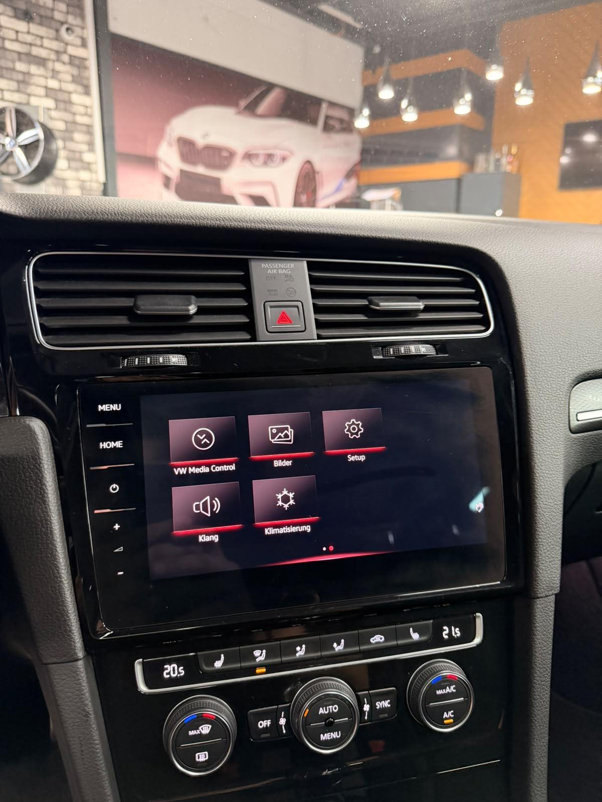 VW Golf 2.0 TSI GTI Limited Grey&Black Performance DSG 2Jahre Garantie Inklusive-image-17