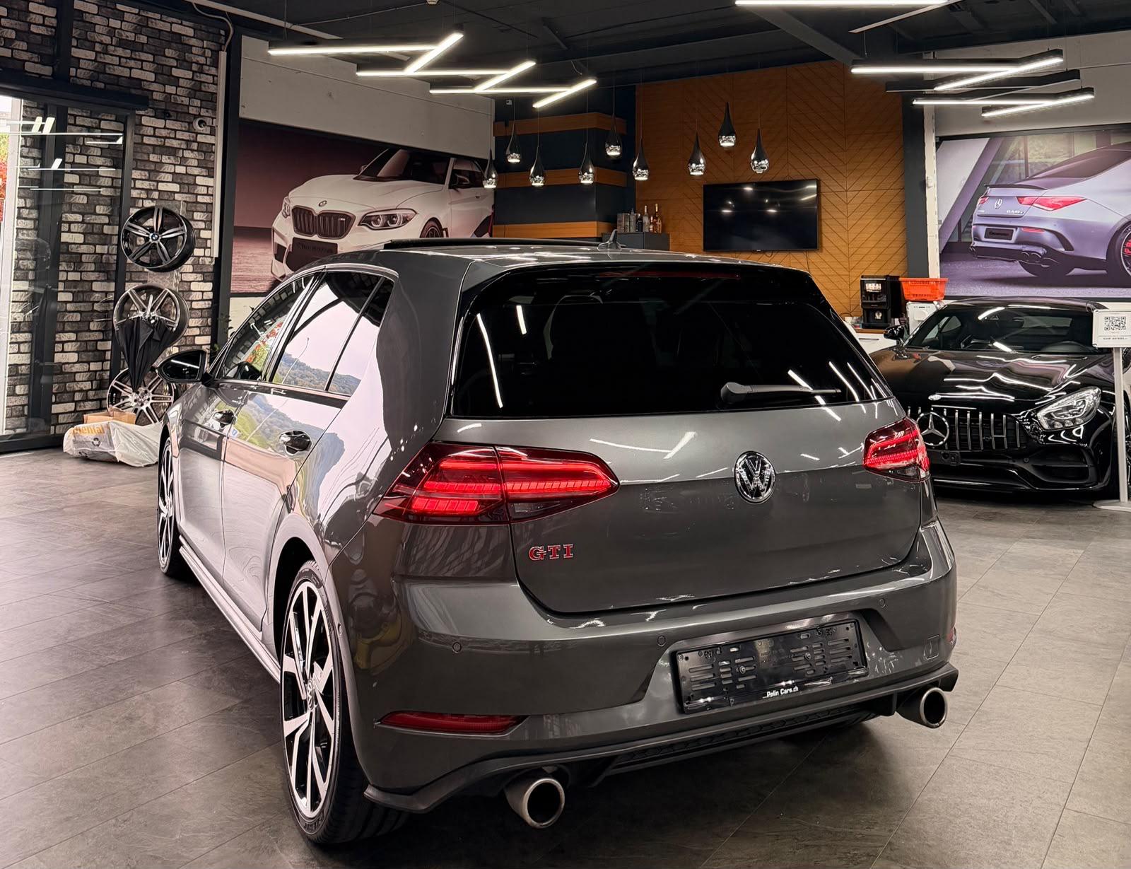VW Golf 2.0 TSI GTI Limited Grey&Black Performance DSG 2Jahre Garantie Inklusive-image-4
