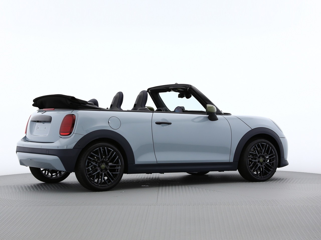 MINI Cooper S Cabriolet DKG-image-15
