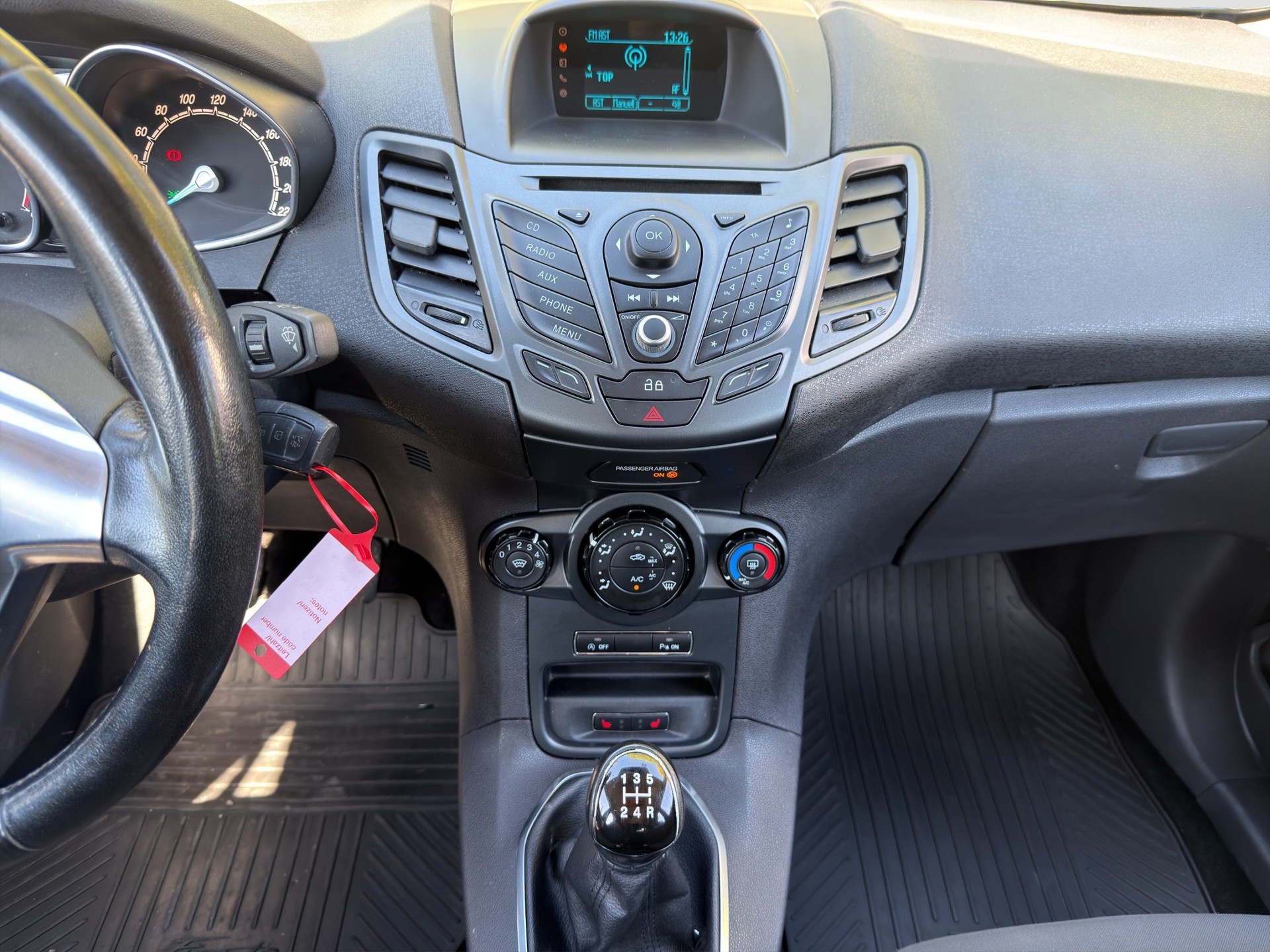 FORD Fiesta 1.0 SCTi Trend-image-12