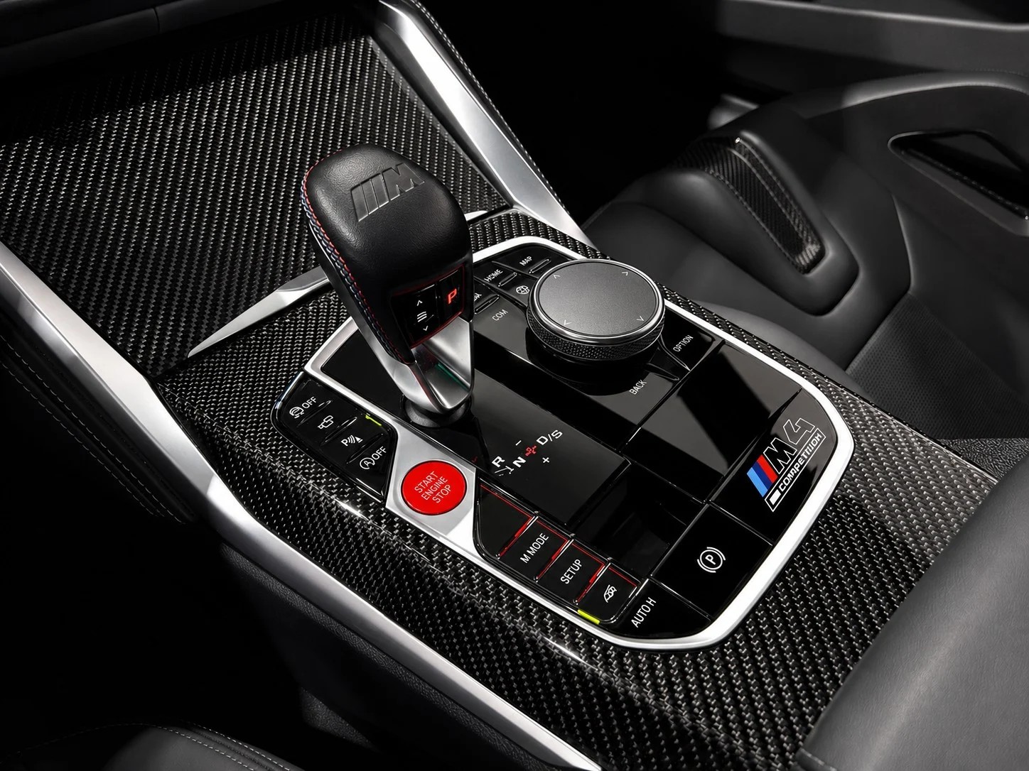 BMW M4 Competition xDrive Coupé-image-30