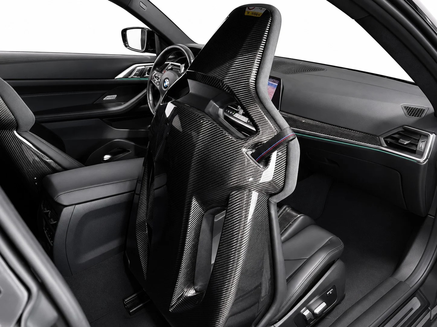BMW M4 Competition xDrive Coupé-image-22