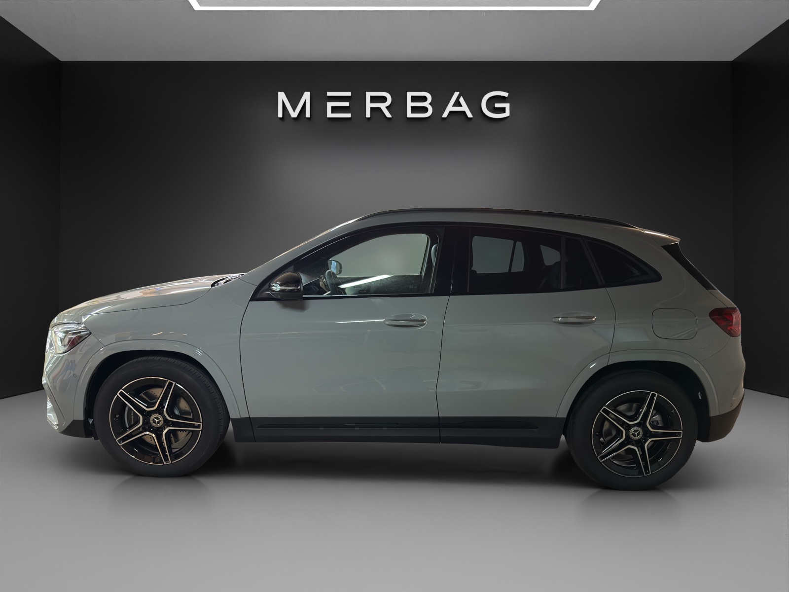 MERCEDES-BENZ GLA 250 4Matic 8G-DCT Swiss Star-image-1