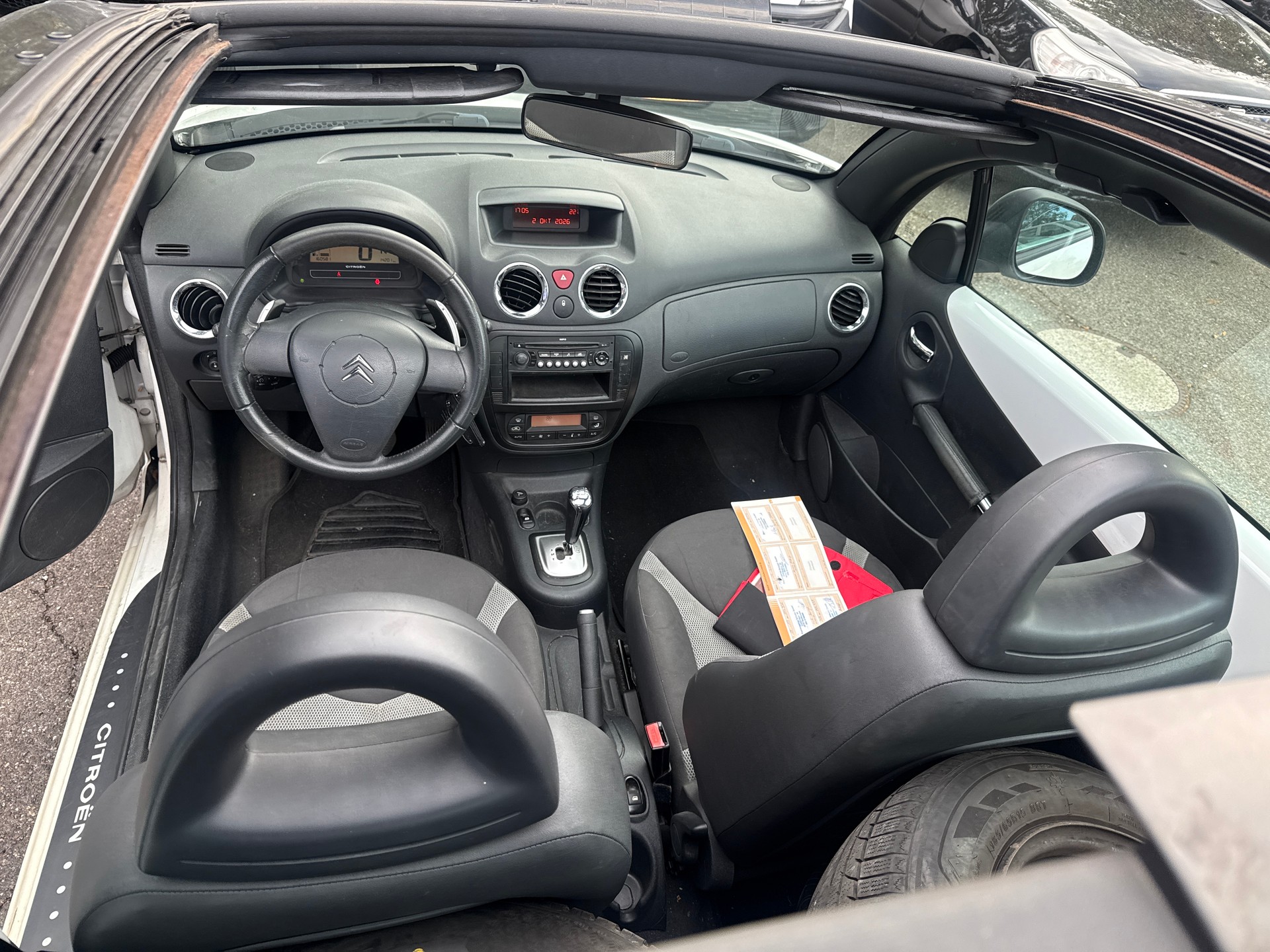 CITROEN C3 Pluriel 1.6i 16V-image-12