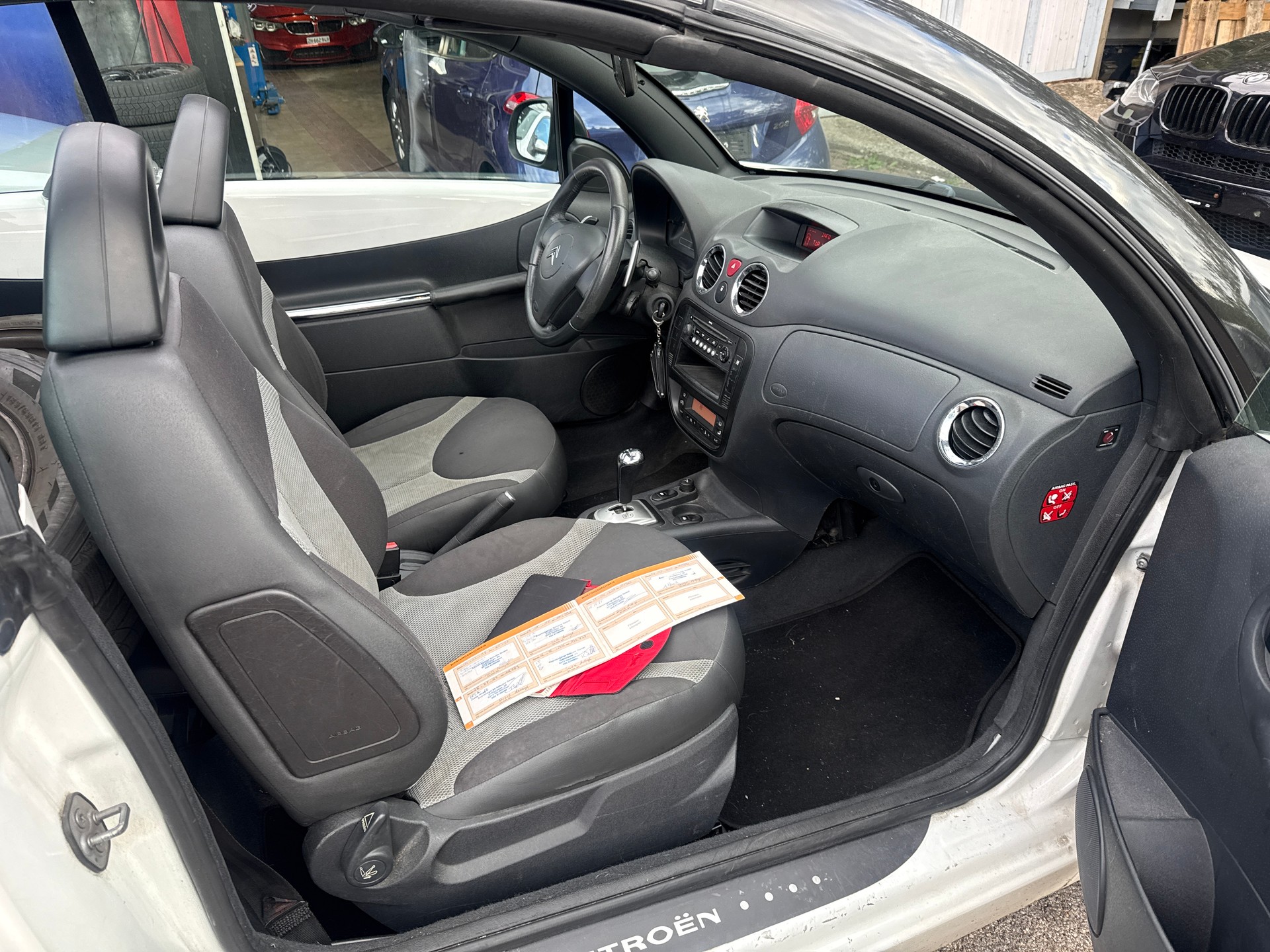 CITROEN C3 Pluriel 1.6i 16V-image-15