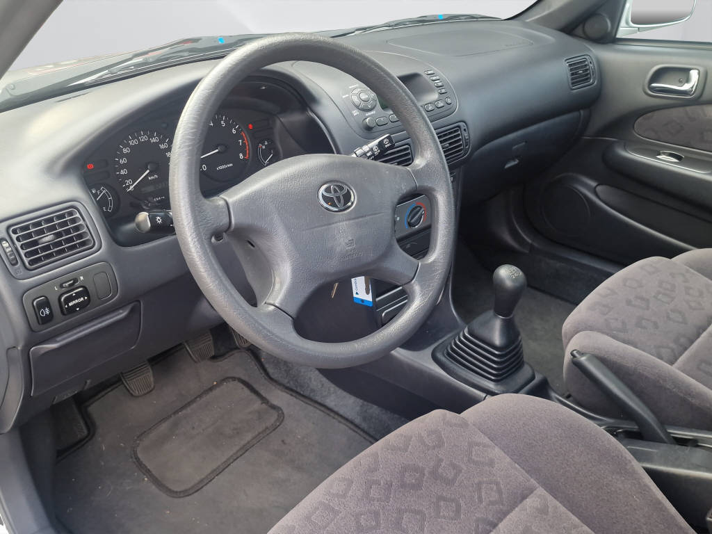 TOYOTA Corolla 1.6 Comfort-image-8