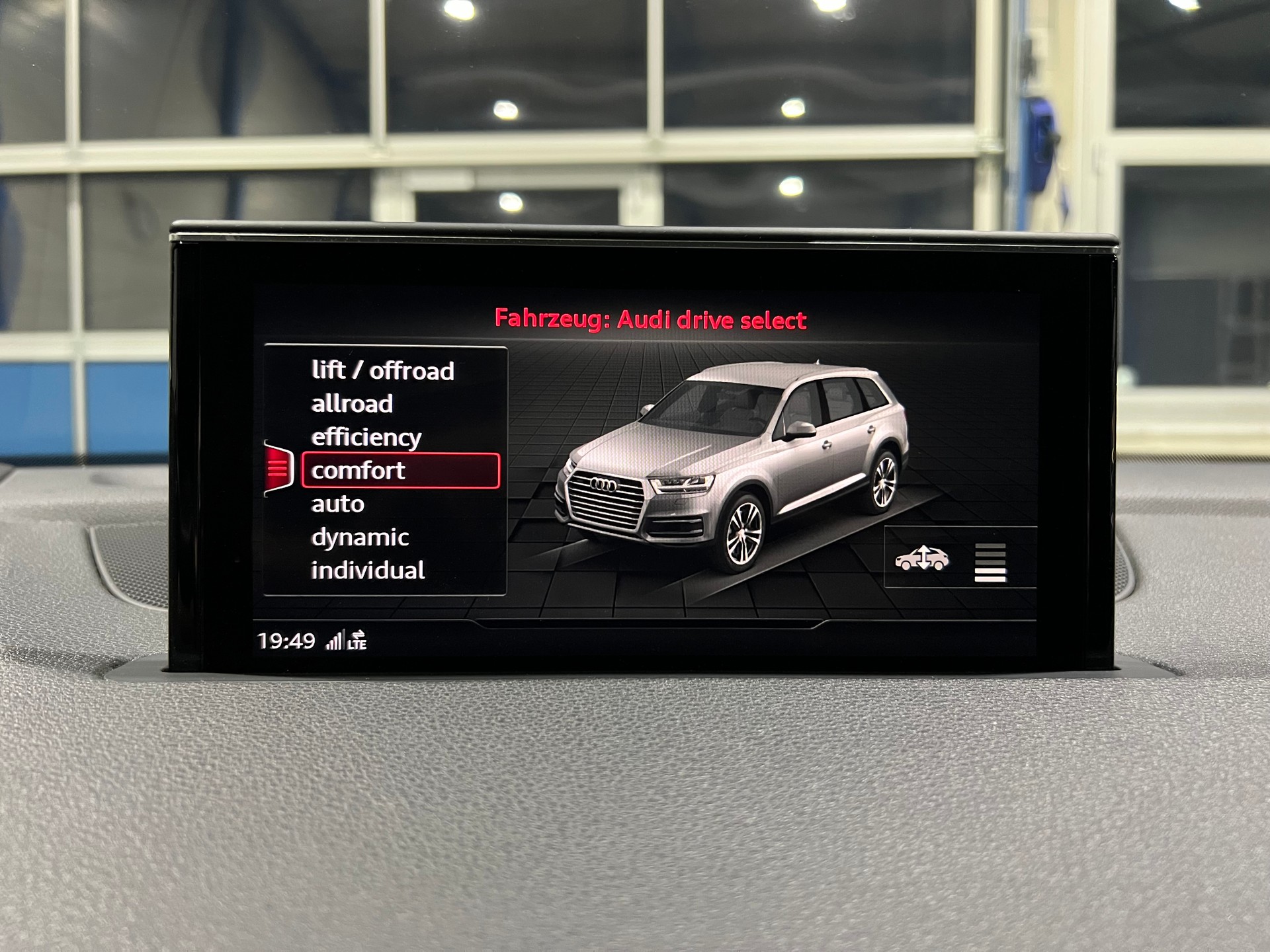 AUDI SQ7 4.0 TDI qu**S-Sportsitze,Matrix,Allradlenkung,Panodach,7-Plätzer,Standheizung,Luftfahrwerk**-image-14