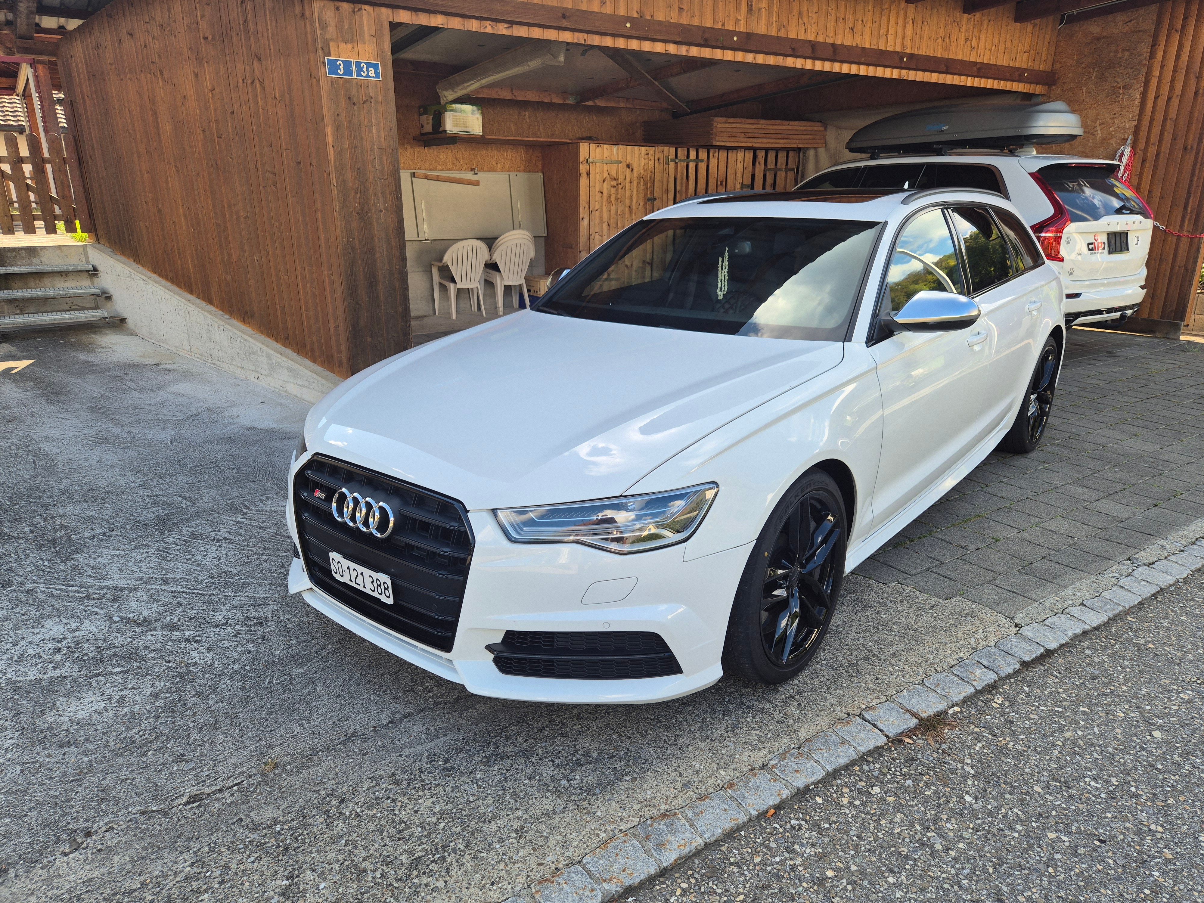 Car photo