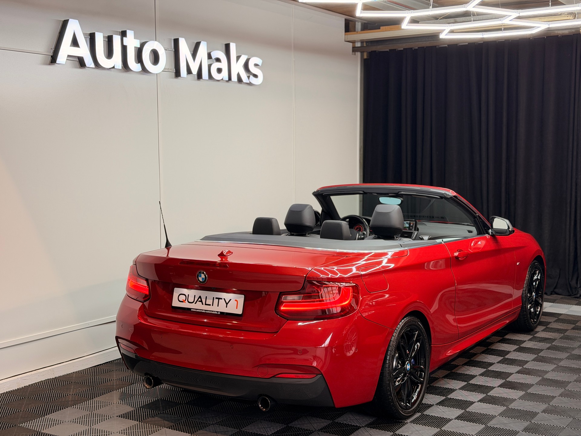 BMW M235i xDrive Steptronic-image-4