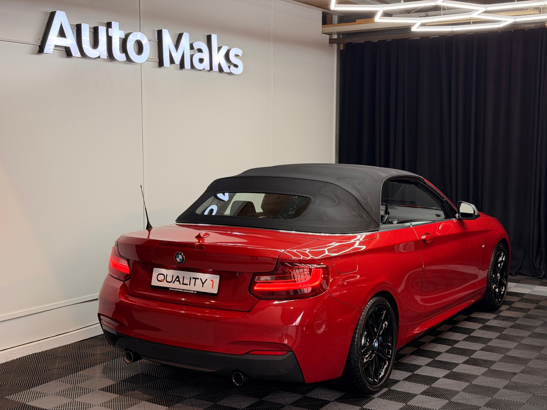 BMW M235i xDrive Steptronic-image-2