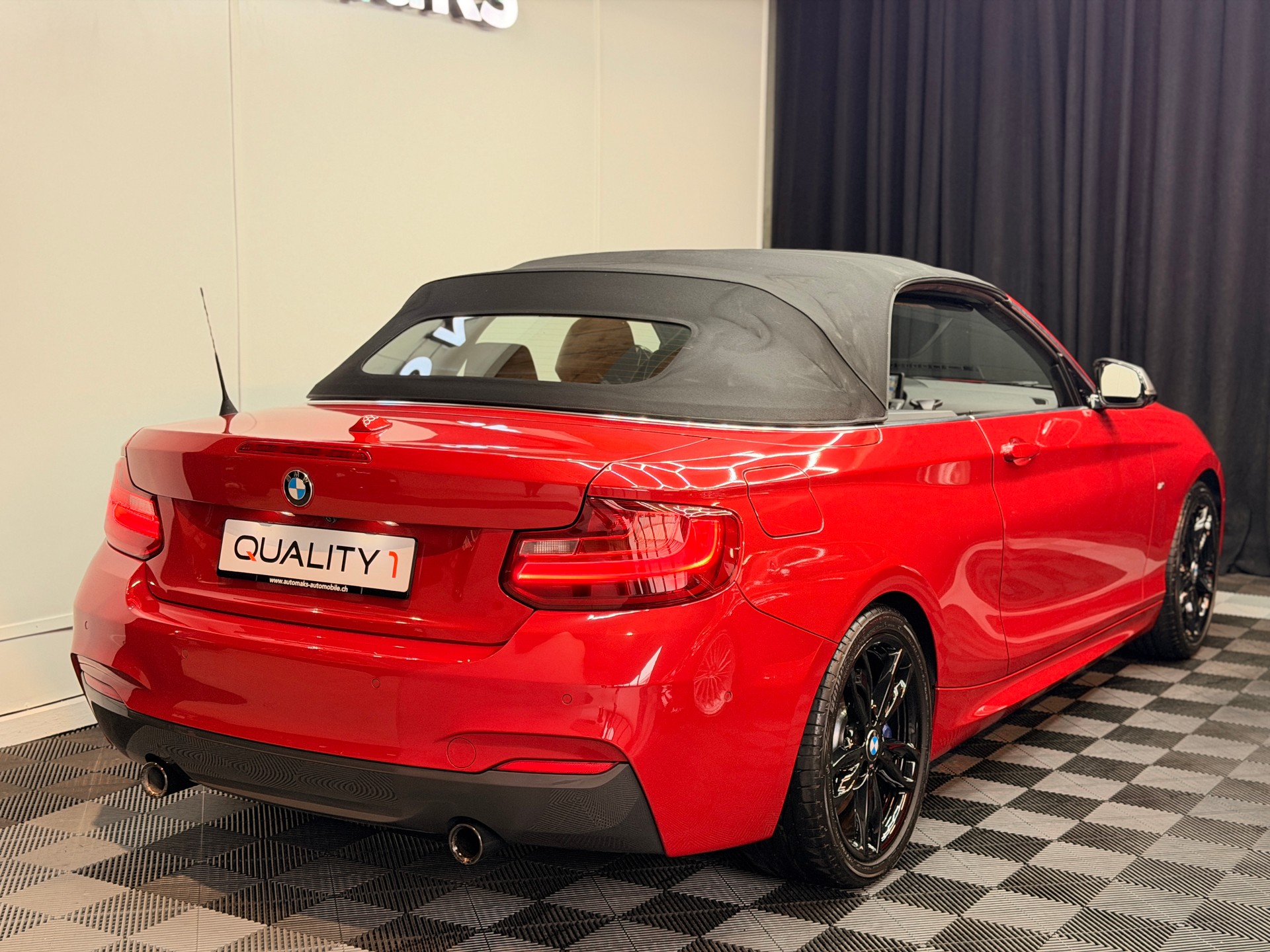 BMW M235i xDrive Steptronic-image-3