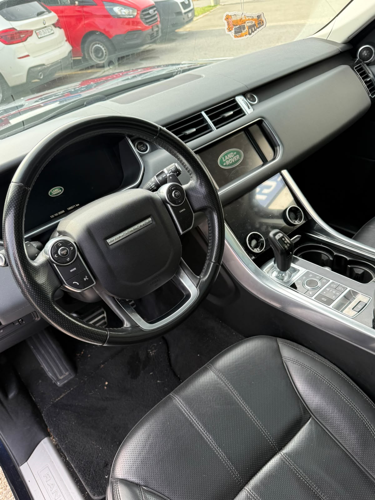 LAND ROVER Range Rover Sport 3.0 SDV6 HSE Dynamic Automatic-image-4