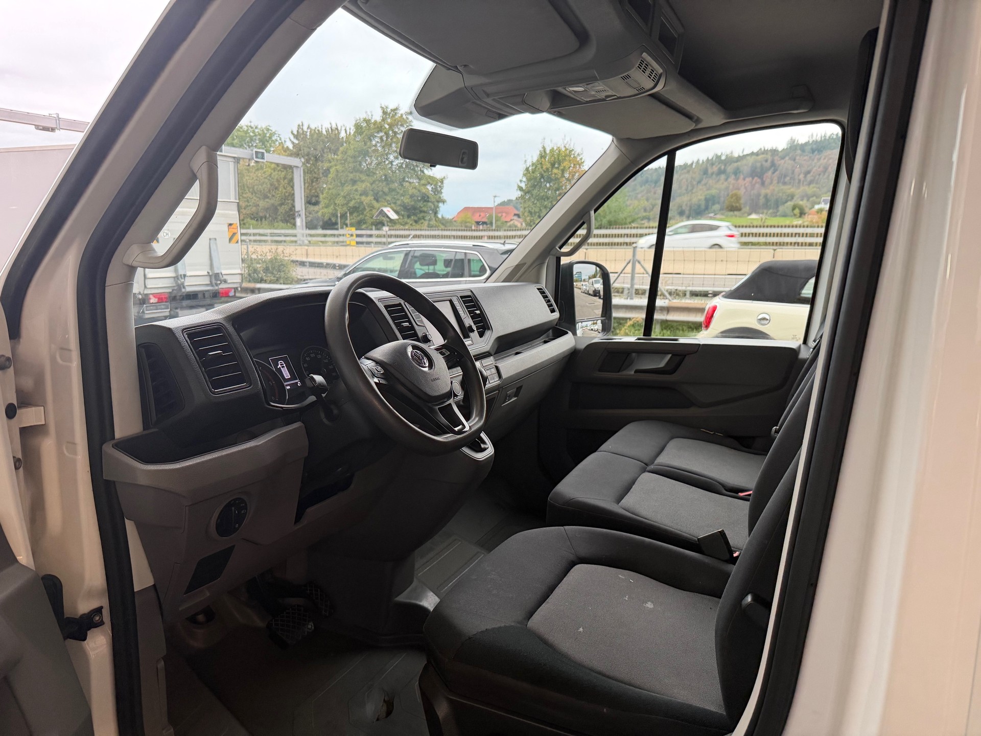 VW Crafter 35 2.0 BiTDI L4 A-image-8