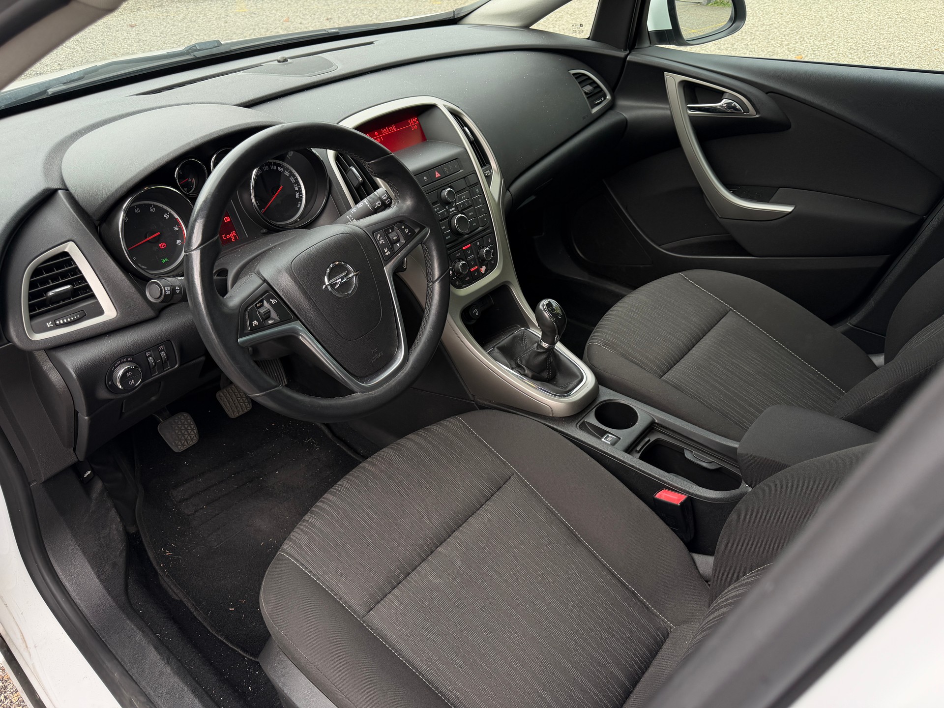 OPEL Astra 1.4i 16V Turbo Sport-image-7