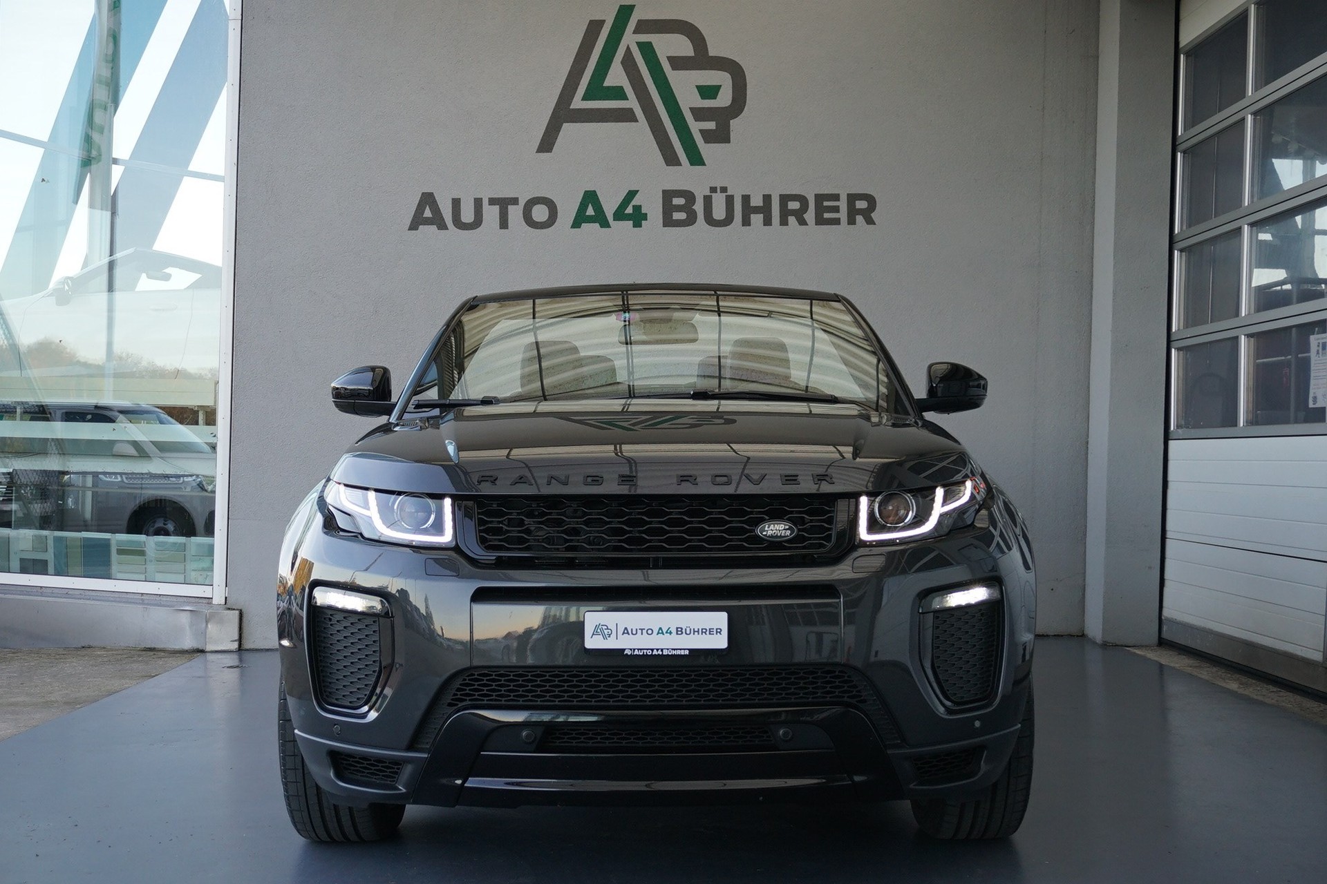 LAND ROVER Evoque 2.0TD4 HSE Dynamic Convertible 4WD mit neuer AHK für 1,5t.-image-9