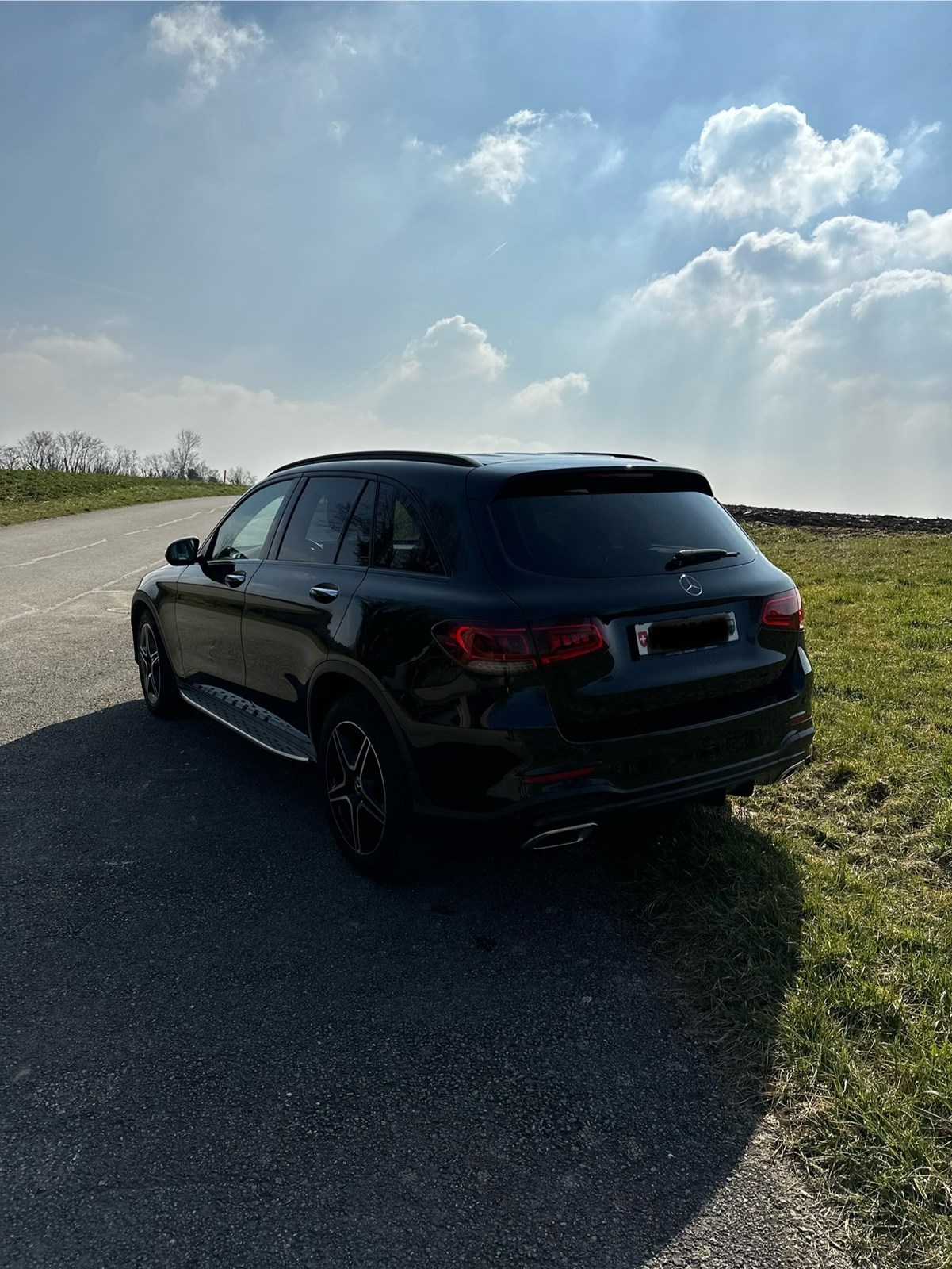 MERCEDES-BENZ GLC 300 AMG Line 4Matic 9G-Tronic-image-0