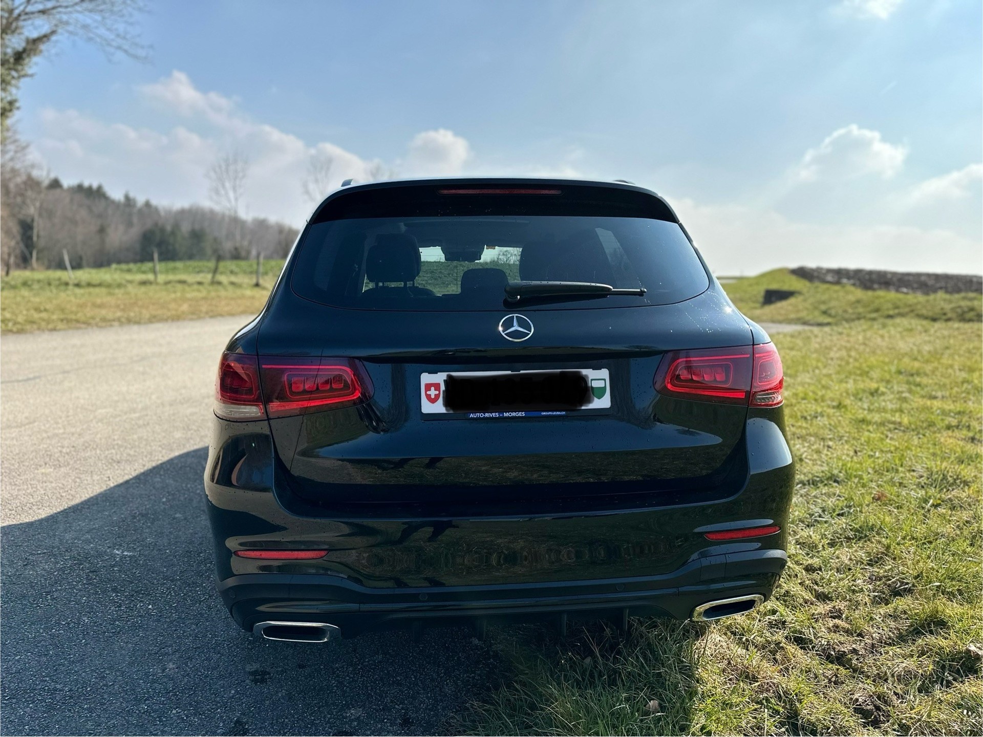 MERCEDES-BENZ GLC 300 AMG Line 4Matic 9G-Tronic-image-1