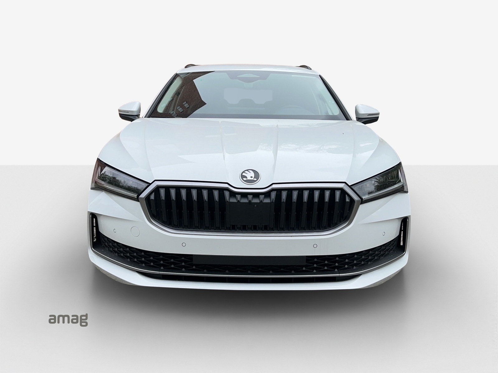 SKODA Superb Combi 2.0 TDi Selection DSG-image-4