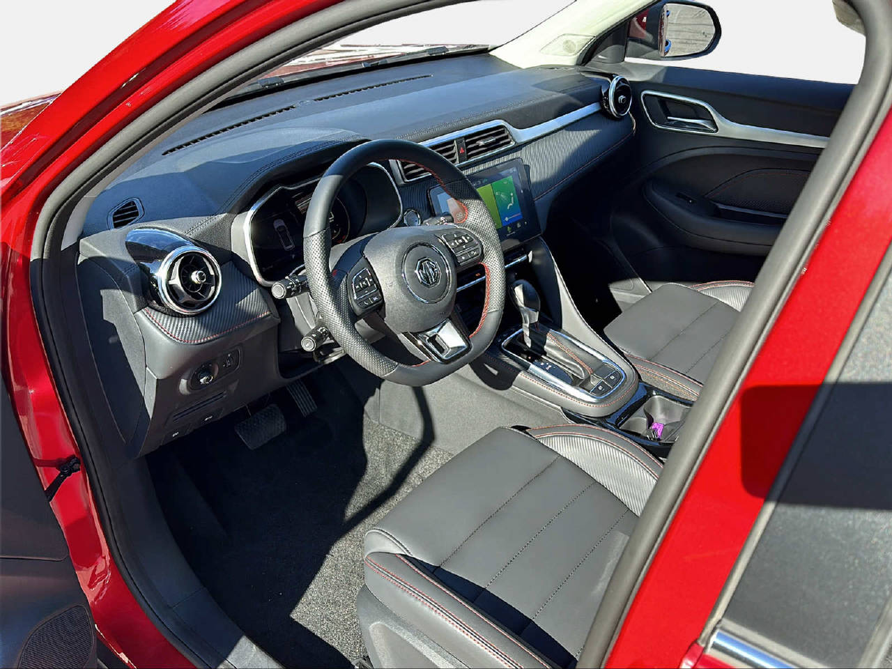 MG ZS 1.0 T-Gdi Luxury-image-8