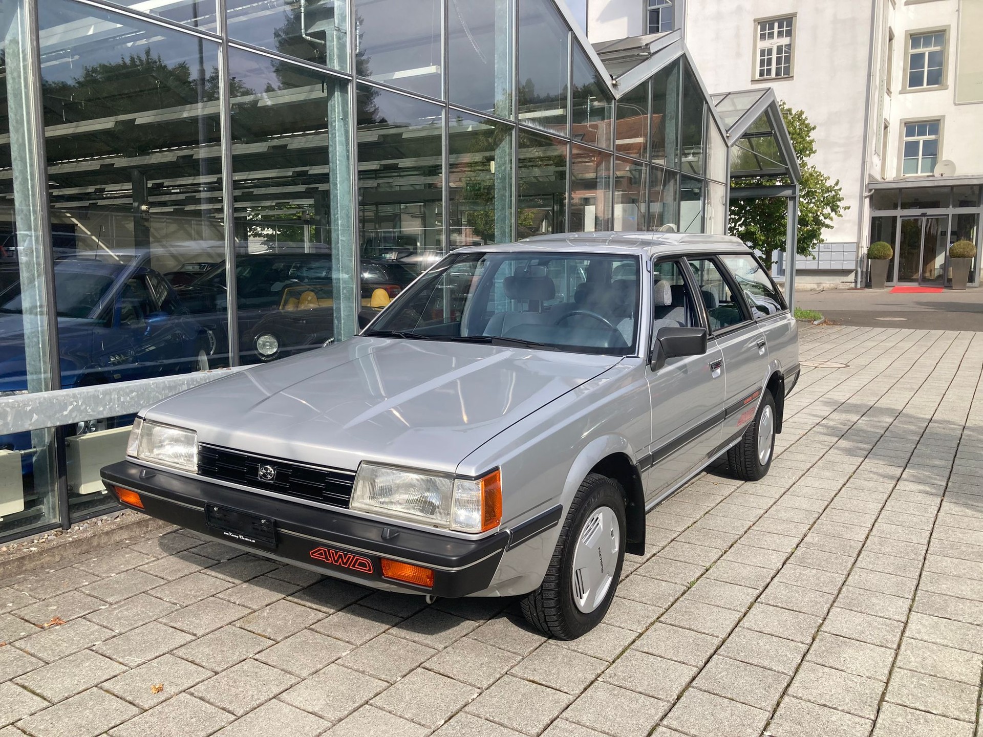 SUBARU 1.8 SuperStation 4WD-showroom-element-1