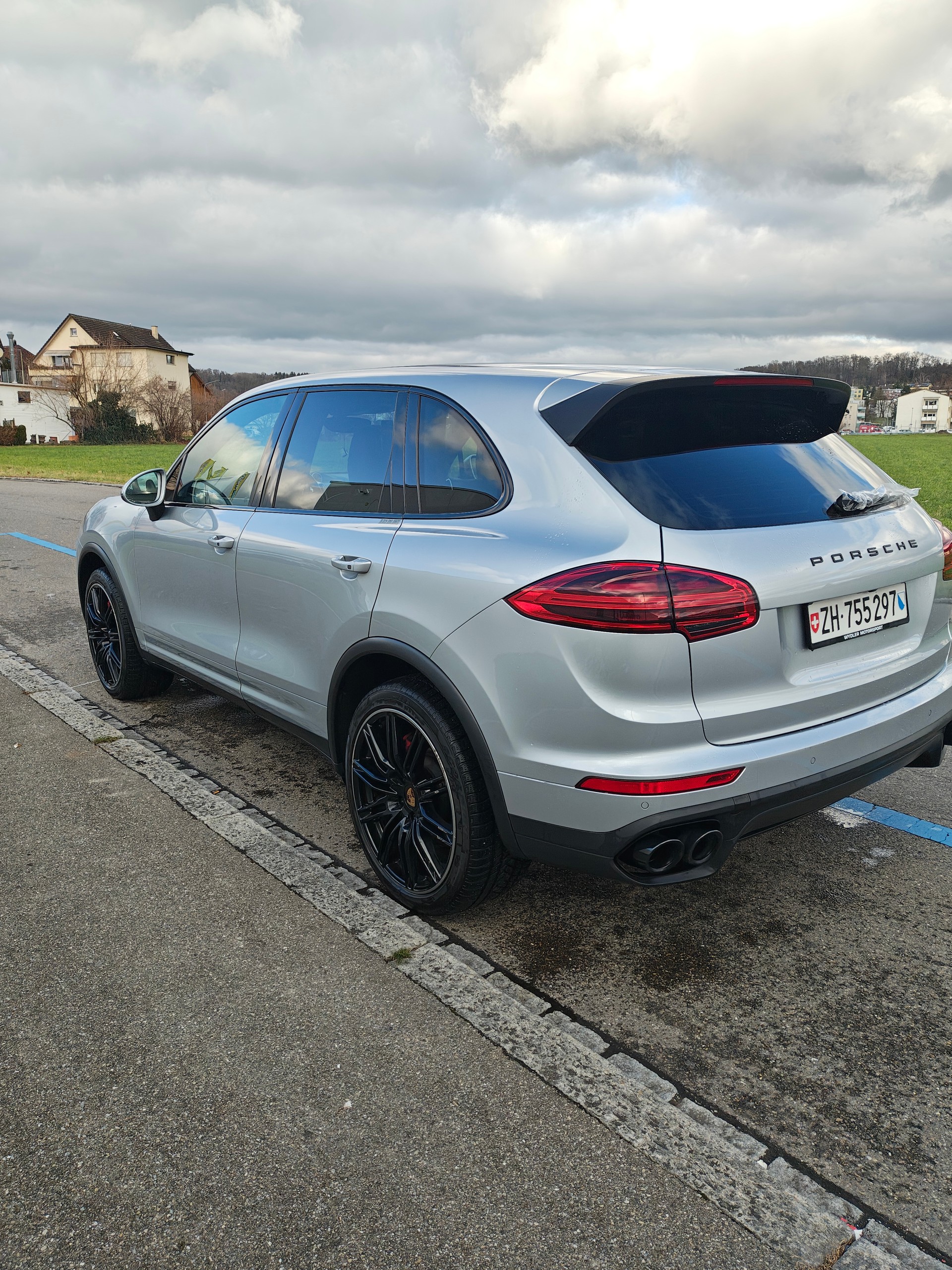 PORSCHE Turbo-image-5