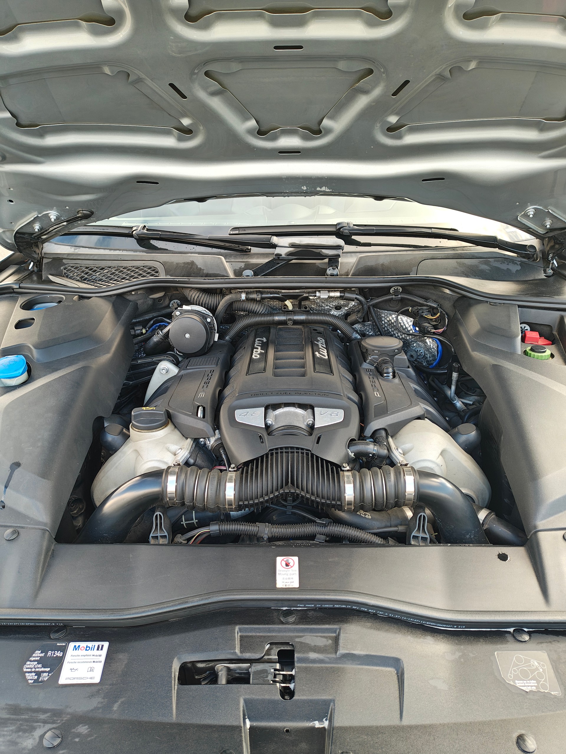 PORSCHE Turbo-image-12