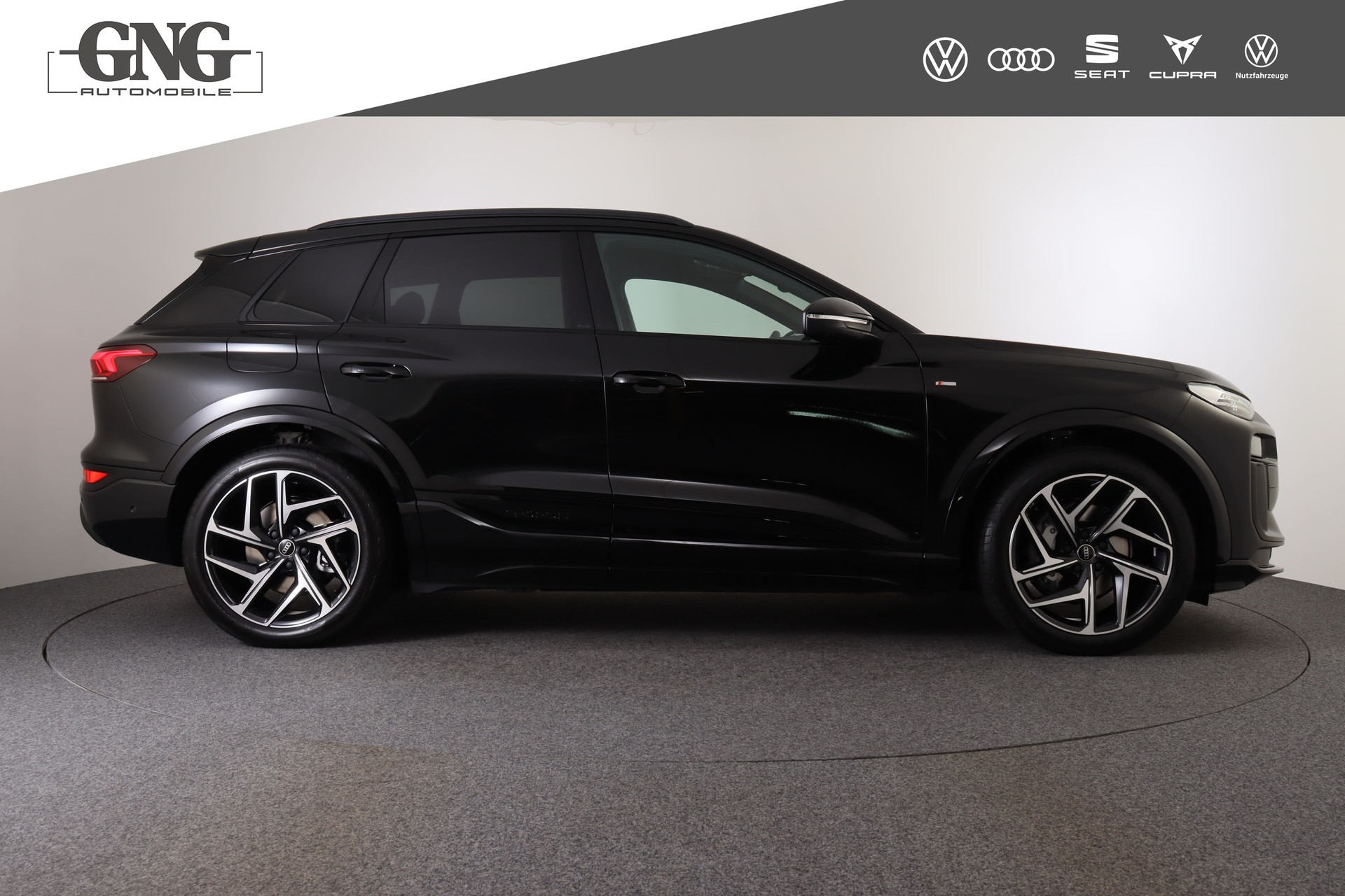 AUDI Q6 e-tron quattro-image-5