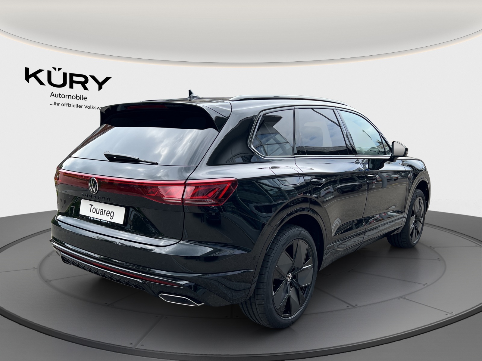 VW Touareg 3.0 TDI R-Line Tiptronic-image-4