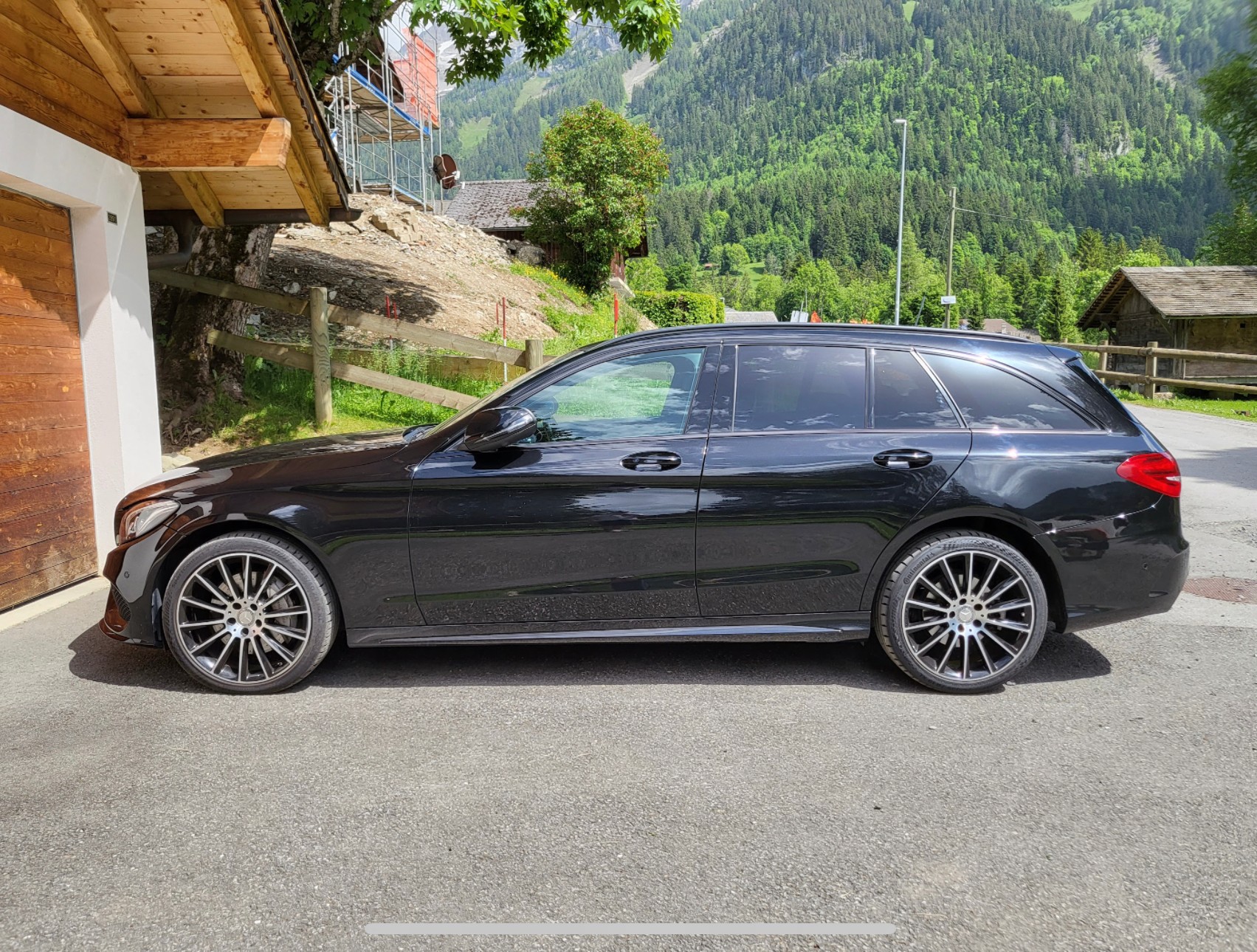MERCEDES-BENZ C 250 BlueTEC AMG Line 4Matic 7G-Tronic-image-2