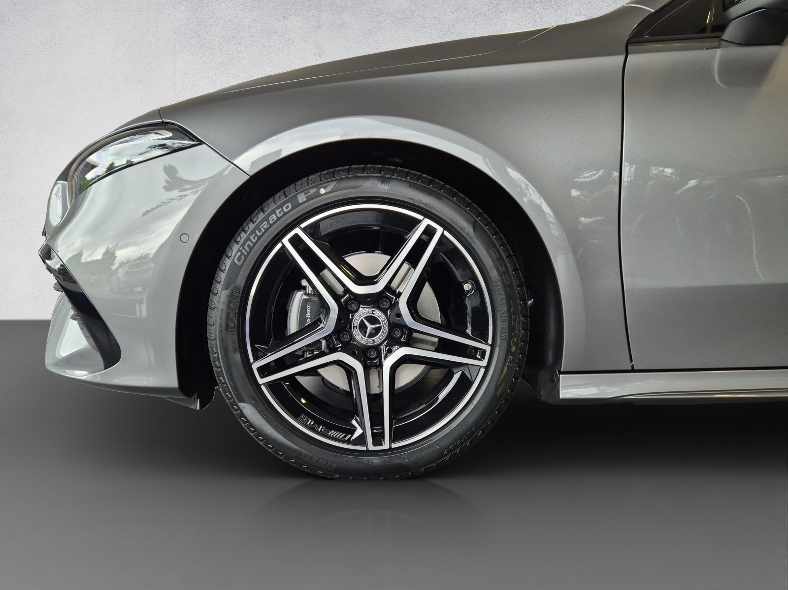 MERCEDES-BENZ A 200 AMG Line Night Star-image-5