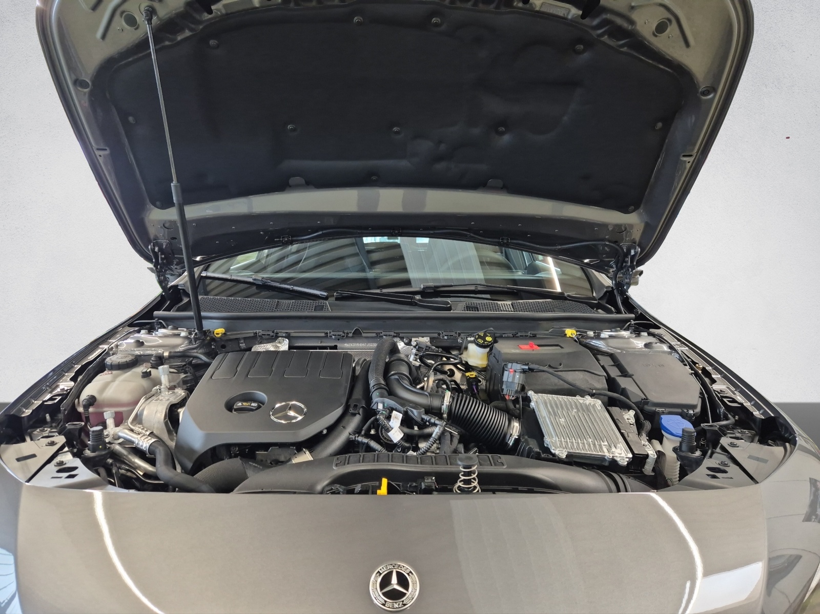 MERCEDES-BENZ A 200 AMG Line Night Star-image-7