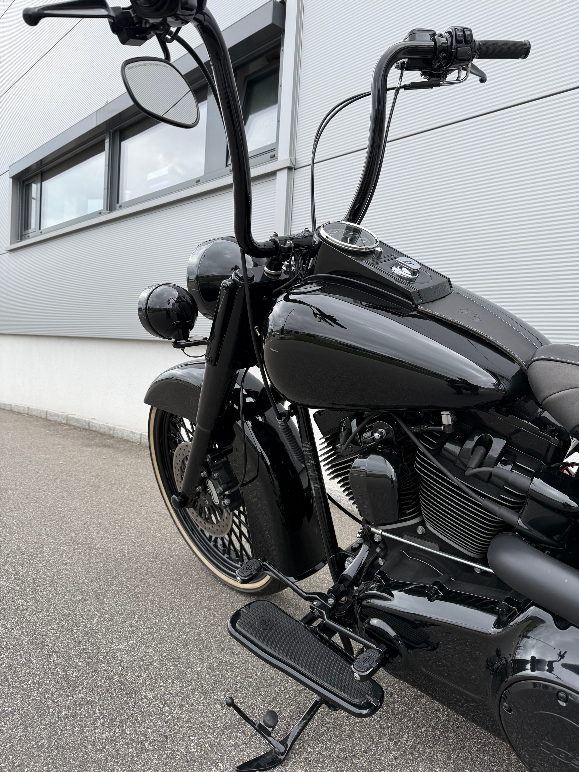HARLEY-DAVIDSON Chicano-image-8