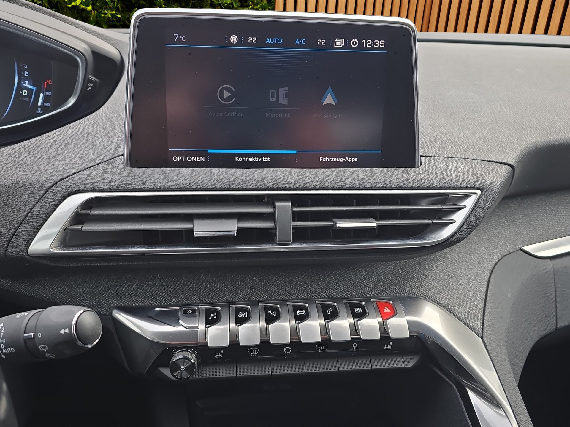 PEUGEOT 3008 1.6 THP Allure EAT-image-9