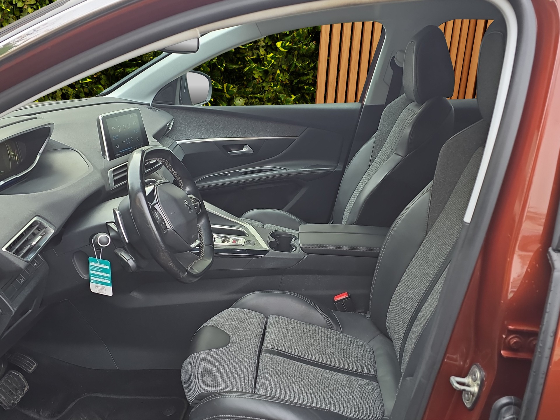 PEUGEOT 3008 1.6 THP Allure EAT-image-7