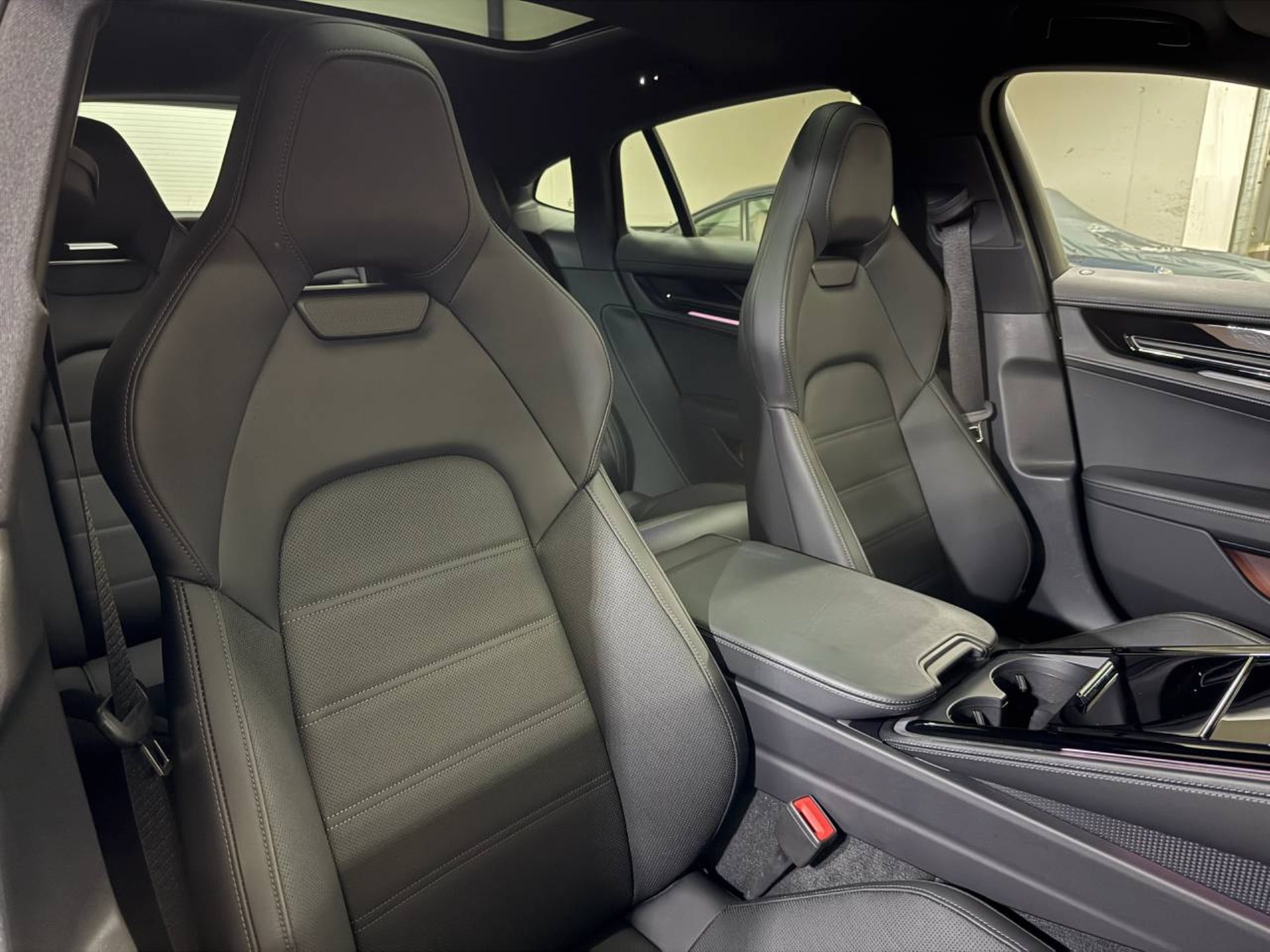 PORSCHE Panamera 4 E-Hybrid (MY24)-image-15