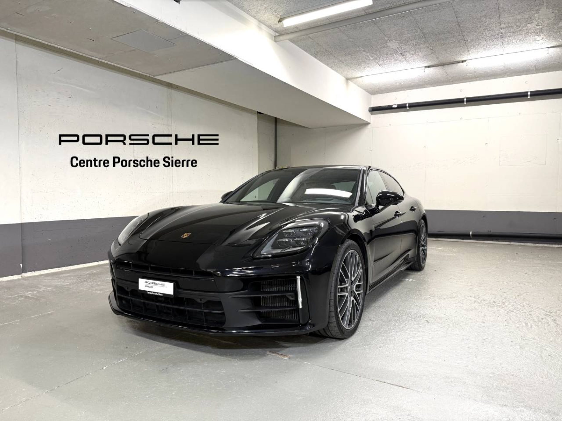 PORSCHE Panamera 4 E-Hybrid (MY24)-image-0