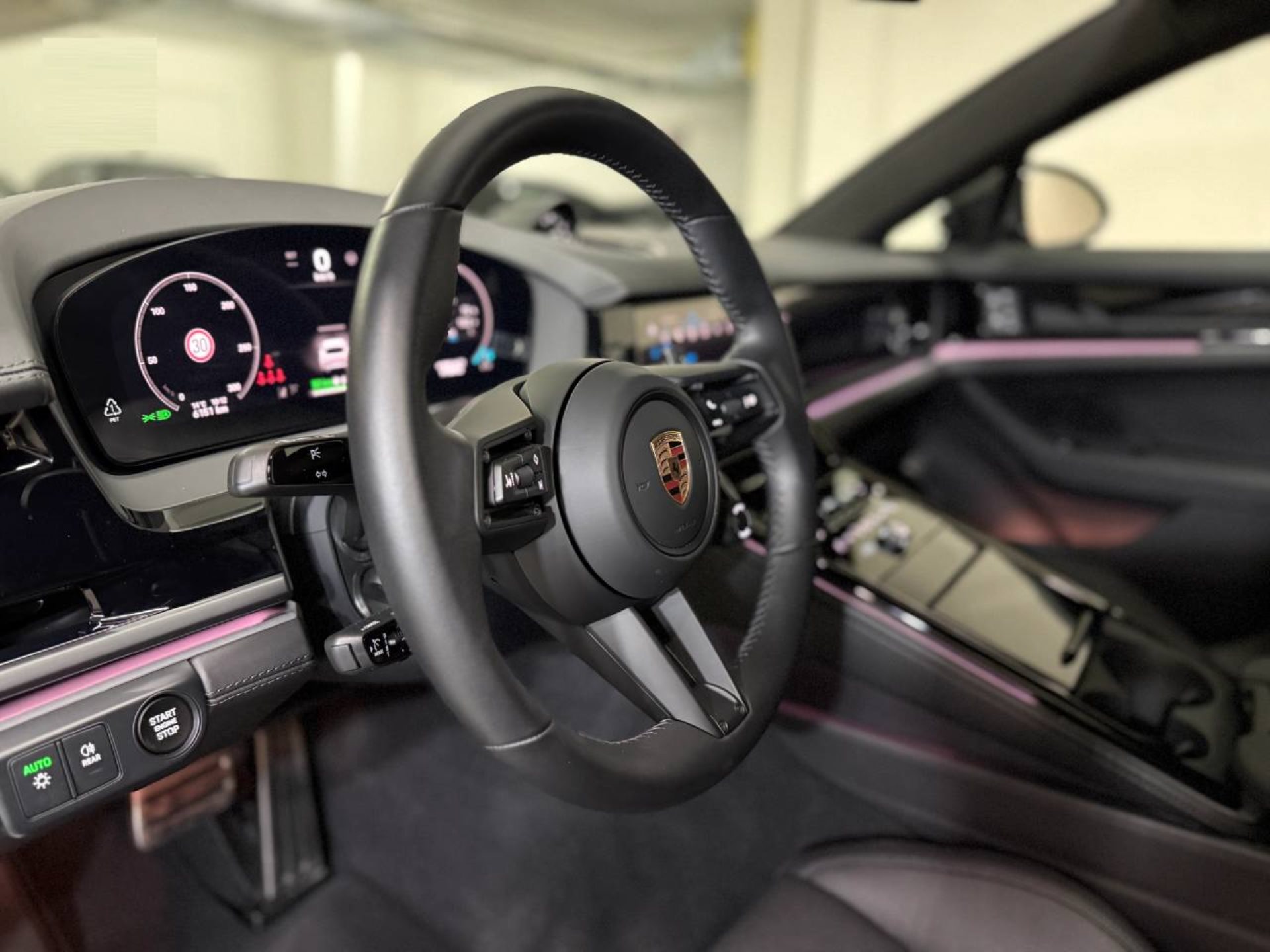PORSCHE Panamera 4 E-Hybrid (MY24)-image-11