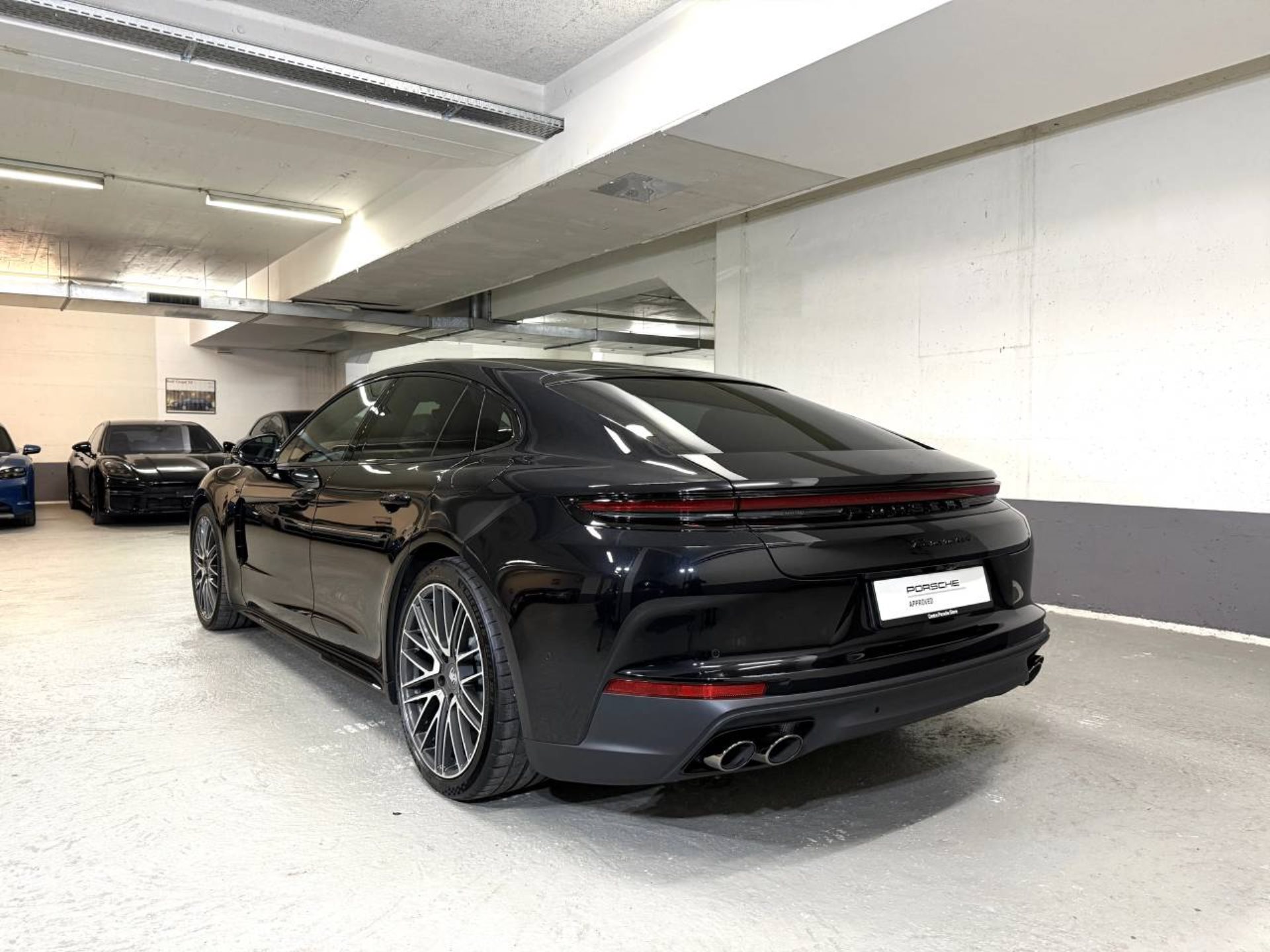 PORSCHE Panamera 4 E-Hybrid (MY24)-image-2