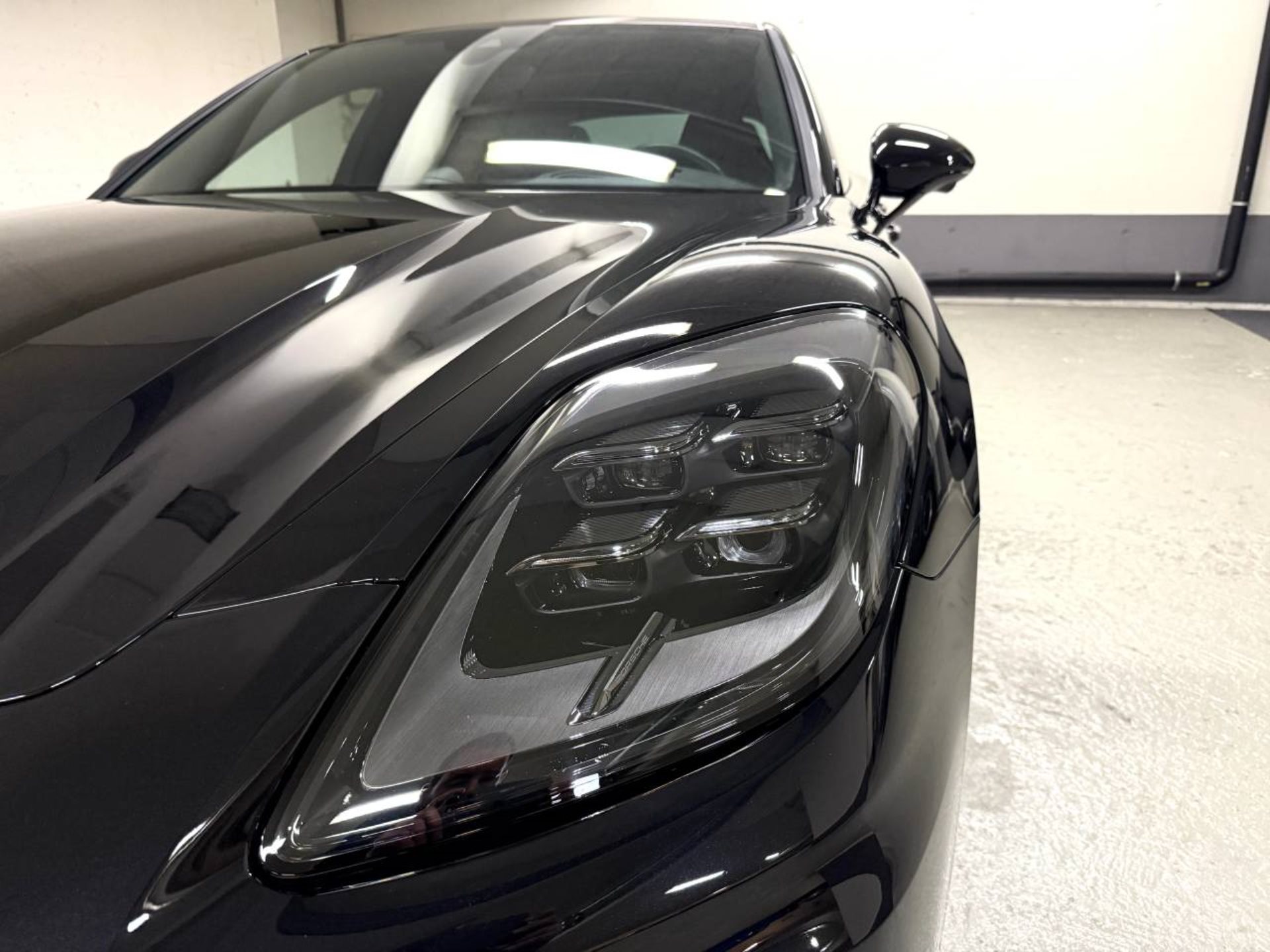 PORSCHE Panamera 4 E-Hybrid (MY24)-image-21