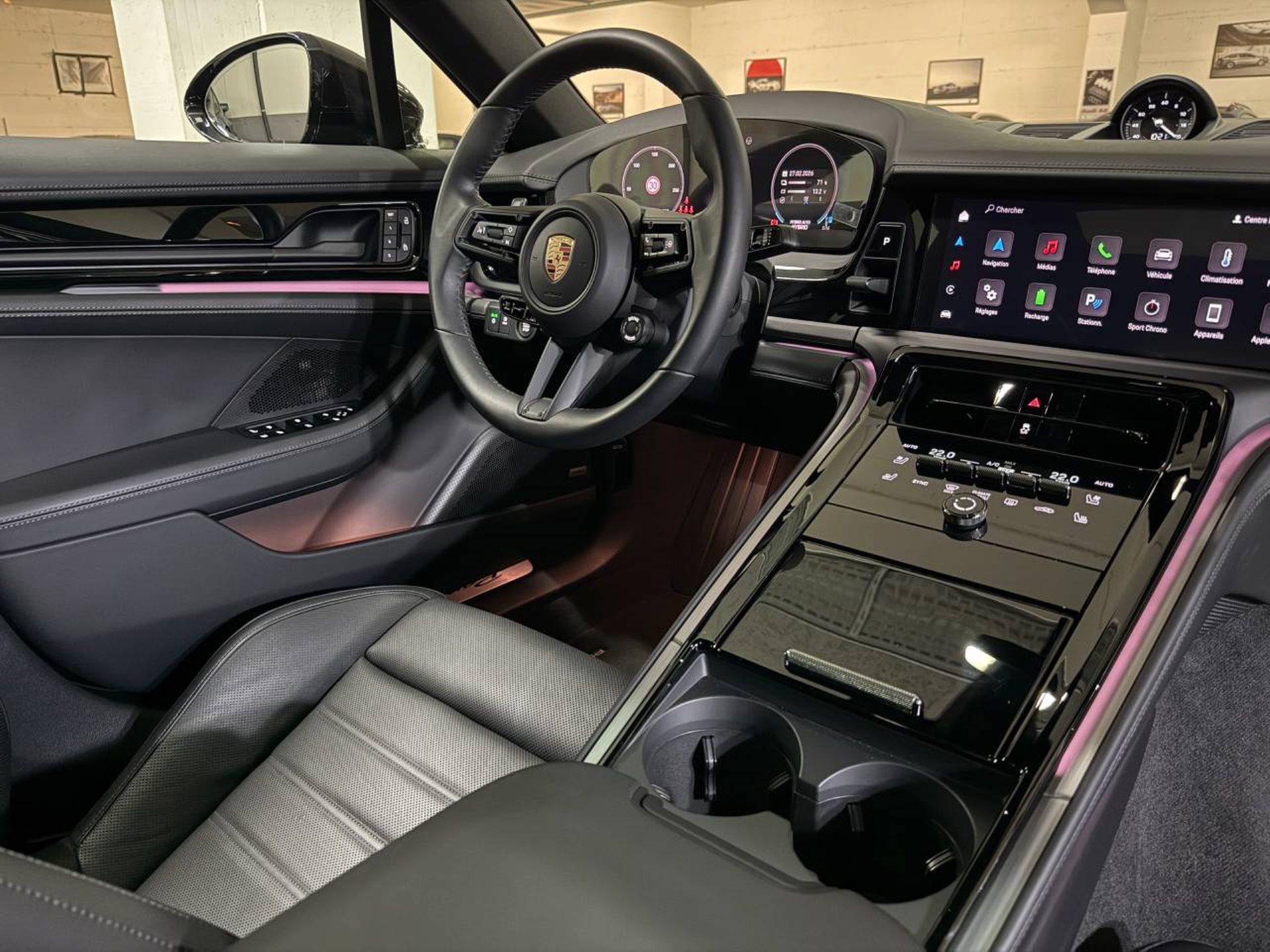 PORSCHE Panamera 4 E-Hybrid (MY24)-image-13